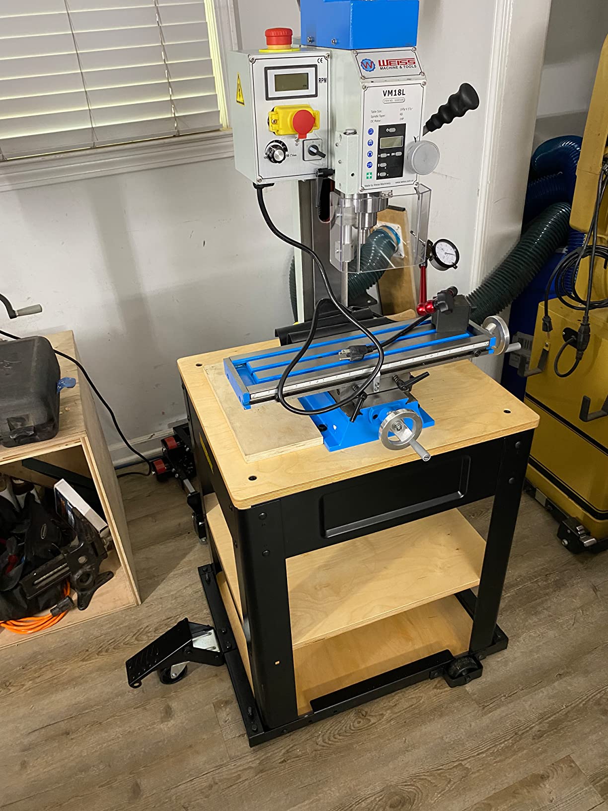 DEWALT Planer Stand with Integrated Mobile Base, 24” x 22” x 30” (DW7350) customer photo 1