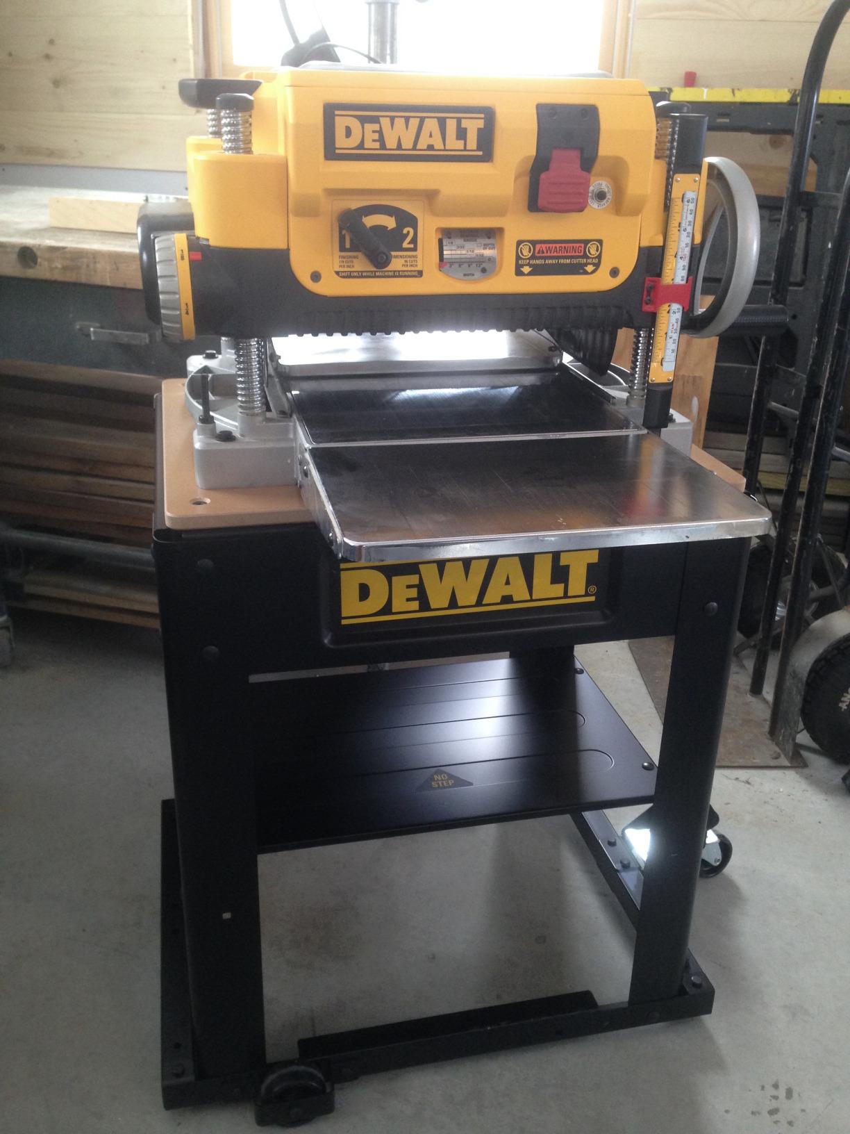 DEWALT Planer Stand with Integrated Mobile Base, 24” x 22” x 30” (DW7350) customer photo 2