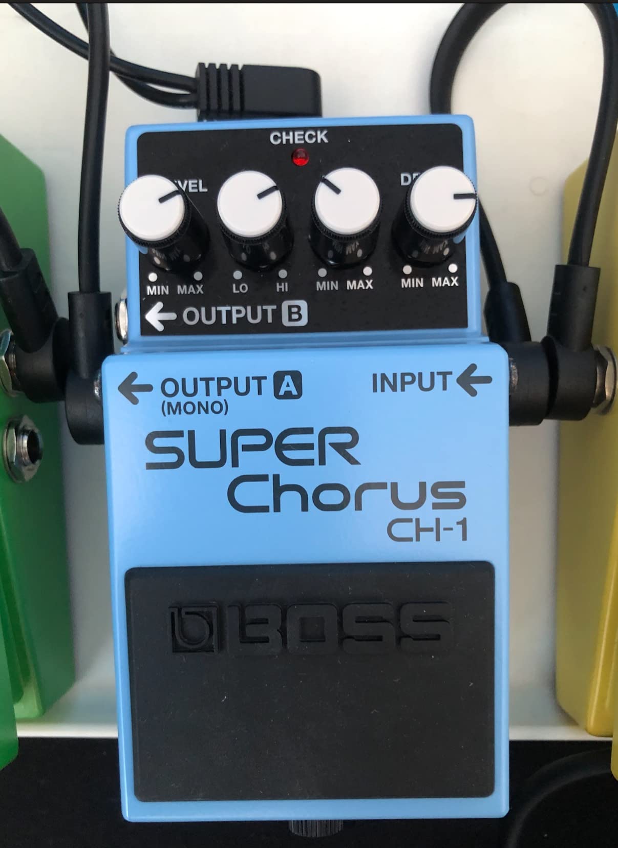 BOSS CH-1 SUPER Chorus | Classic Compact Chorus Effects Pedal | Cystal-Clear Tone for Guitar & Keyboards | Versatile Sound Shaping | Mono & Stereo Connectivity | Easy-to-Use Controls customer photo 2