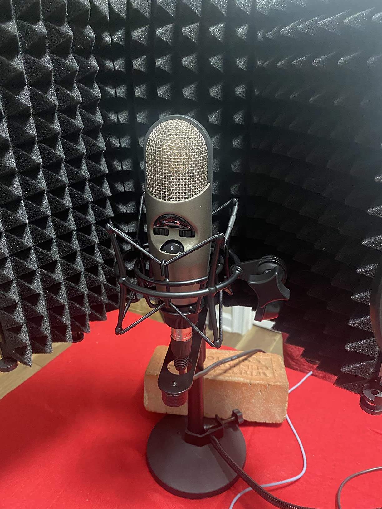 CAD Audio M179 Variable-Pattern Large-Diaphragm Condenser Microphone customer photo 1