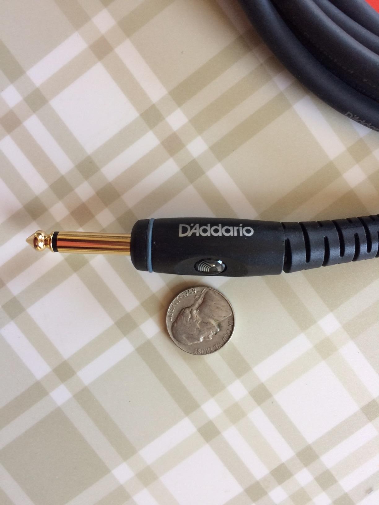 D’Addario Accessories Custom Series Guitar Cables - Instrument Cable with ¼ Inch Ends - High Performance Guitar Cord - For Guitars, Bass, Keyboards - Mono - Right Angle, 20 feet customer photo 2