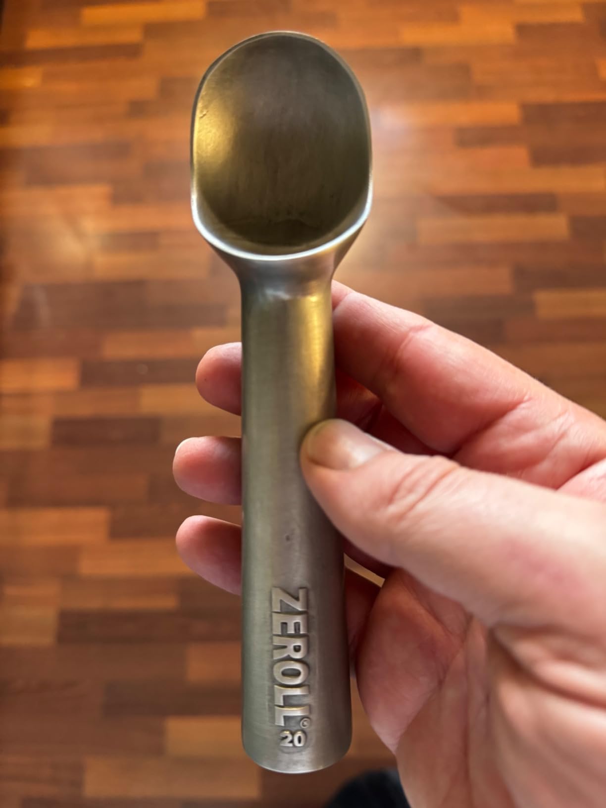 Zeroll, Size 20, in Silver 1020 Original Ice Cream Unique Liquid Filled Heat Conductive Handle Simple One Piece Aluminum Design Easy Release 40 Scoops per, 2-Ounce customer photo 2