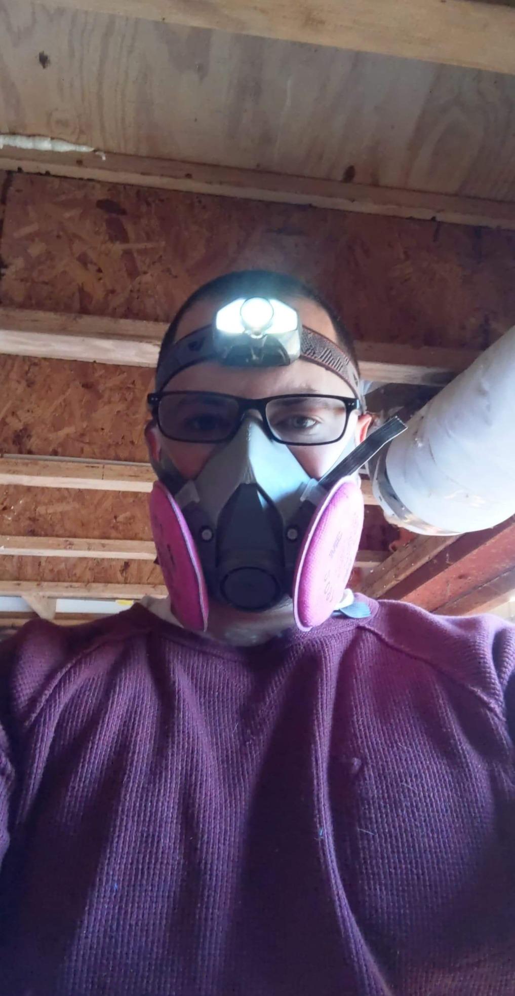 3M P100 Performance Mold & Lead Paint Removal Respirator, Medium Size, NIOSH-APPROVED P100 Rated Filter, Carbon Layer Helps Reduce Odor Nuisance, Lightweight, Adjustable Head Straps (6297P1-DC) customer photo 1