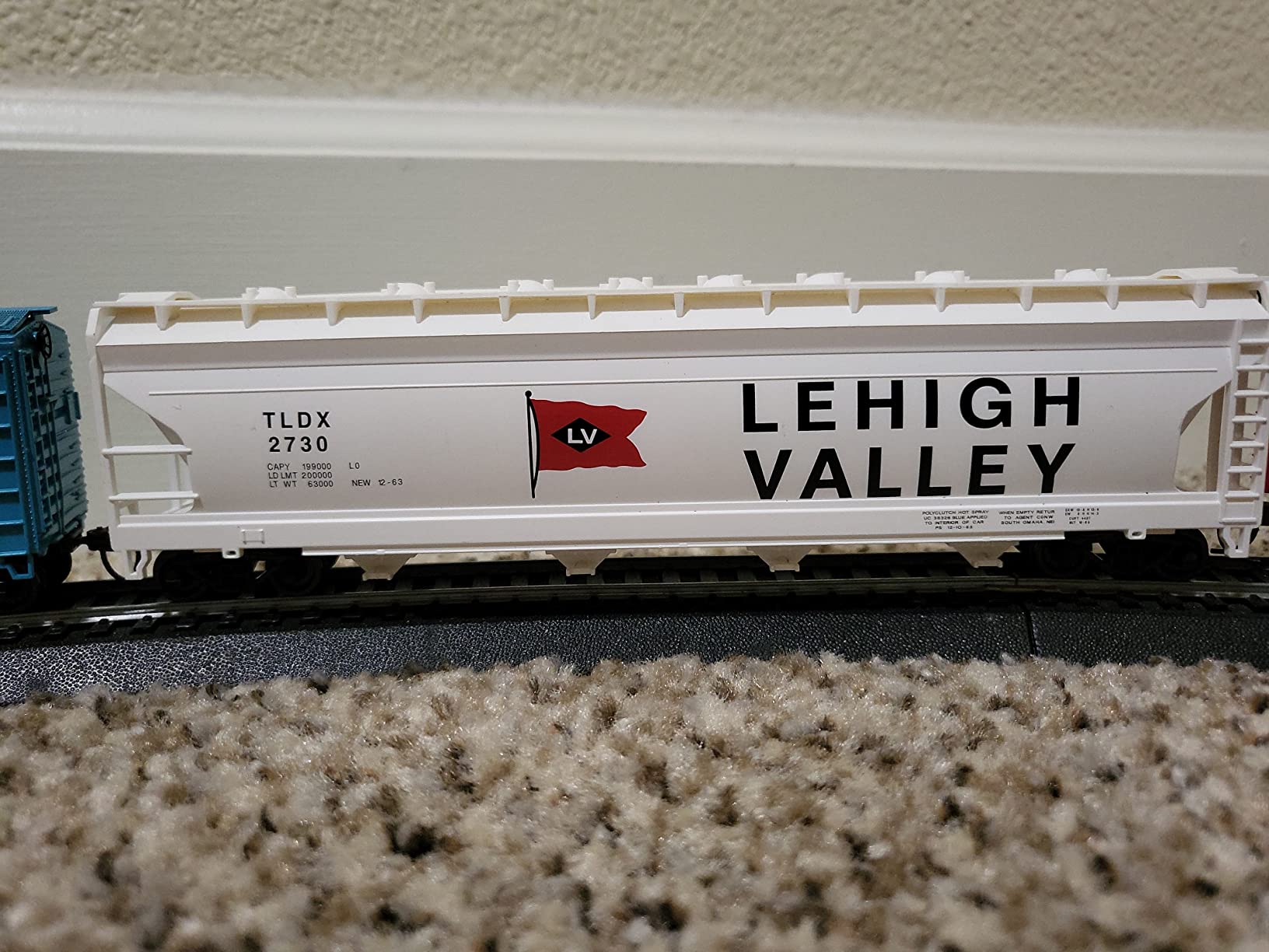 Bachmann Trains - Overland Limited Ready To Run Electric Train Set - HO Scale customer photo 2