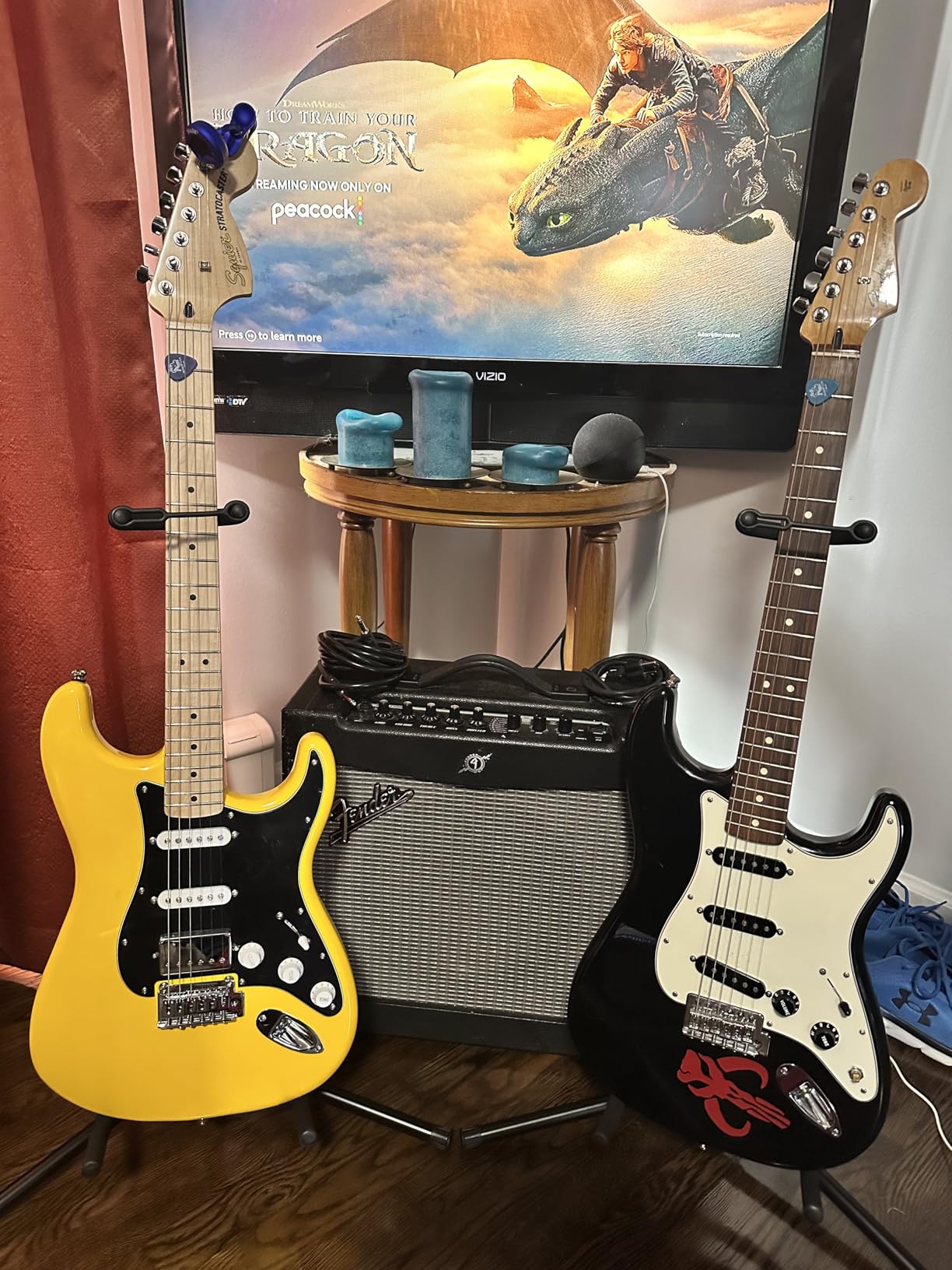 OnStage XCG4 Black Tripod Guitar Stand, Single customer photo 1