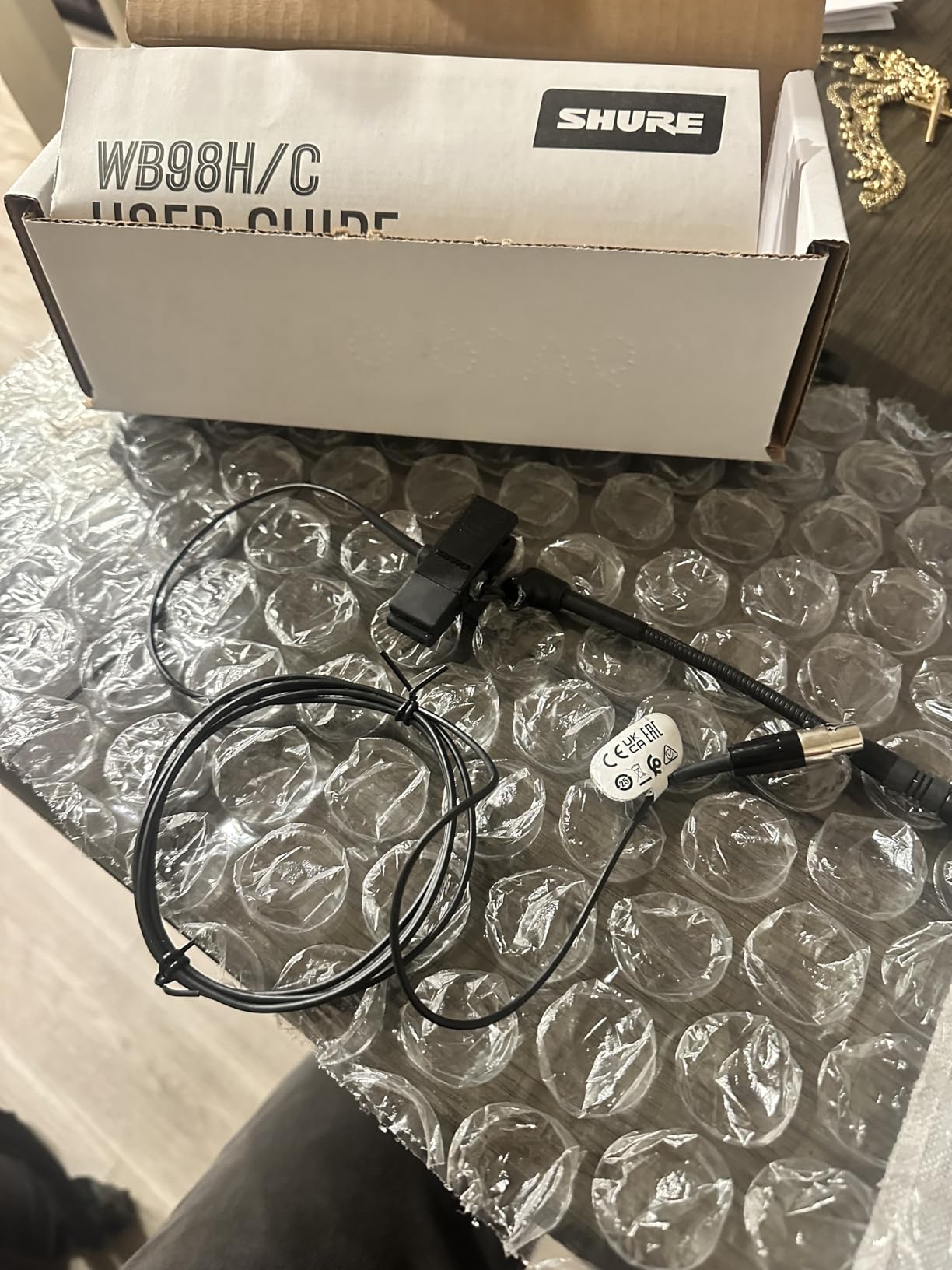 Shure Wireless BETA 98H/C Microphone - Miniature Instrument Mic with TA4F 4-pin mini XLR Connector, Cardioid Condenser, Clip-on with Gooseneck for Sax/Brass or Rim of Percussion (WB98H/C) customer photo 1