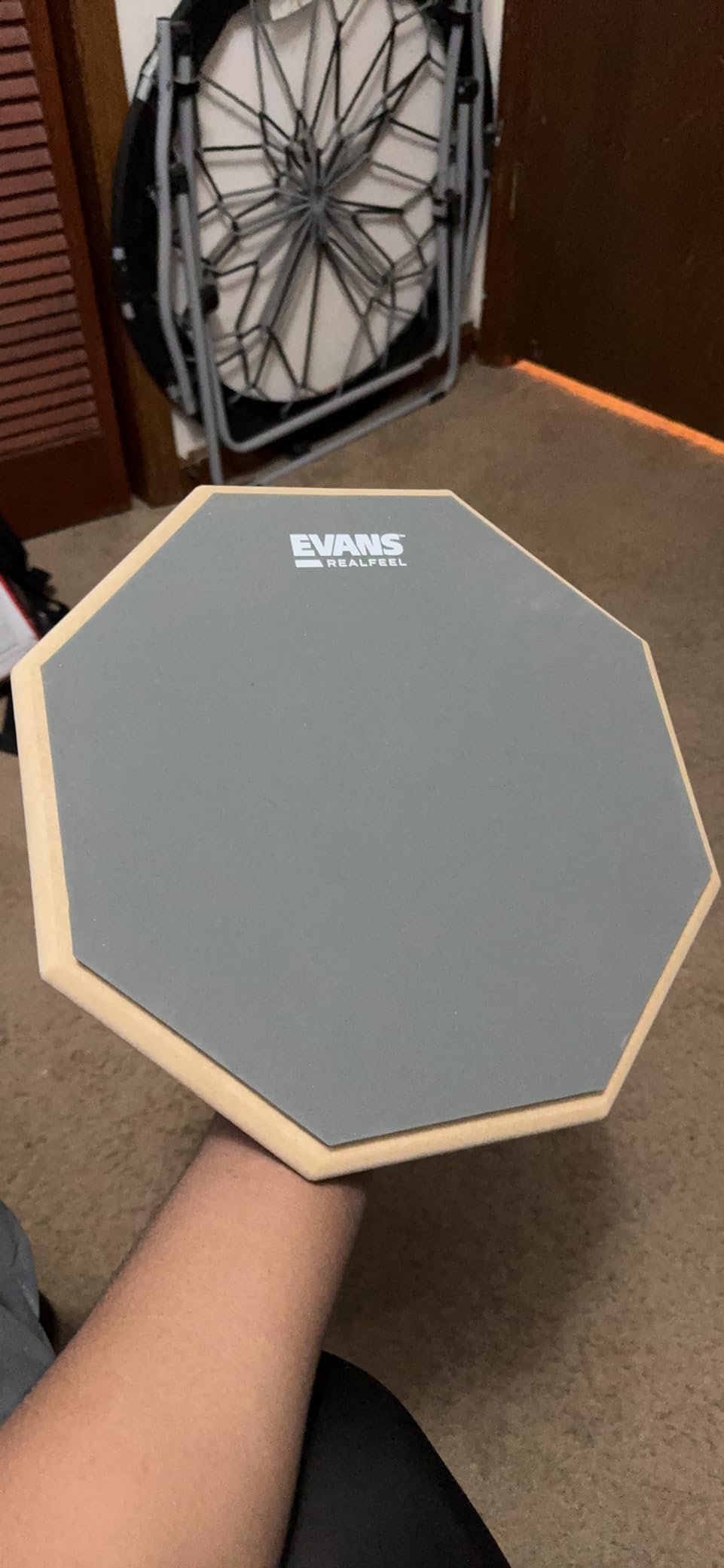 Evans RealFeel - Drum Practice Pad - Drum Pad - Drummer Practice Pad - Gum Rubber & Neoprene, 2 Sided, 12 Inch customer photo 1