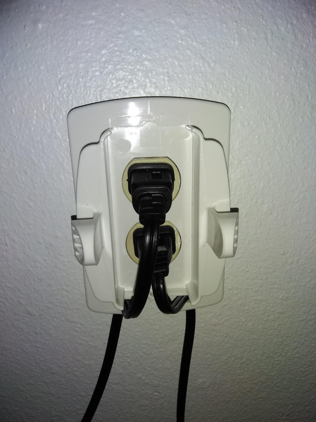Safety 1st Outlet Cover with Cord Shortener for Baby Proofing customer photo 2
