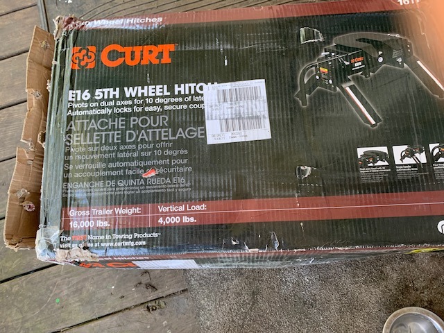 CURT 16115 E16 5th Wheel Hitch, 16,000 lbs customer photo 1