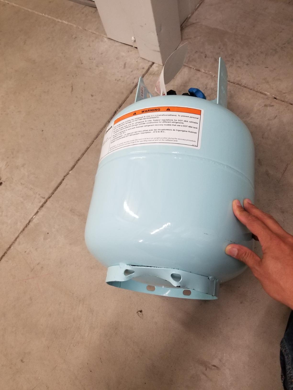 Robinair (34750) Empty Refrigerant Tank for 12134A, 34700, 34100 Series; Refrigerant not included customer photo 2