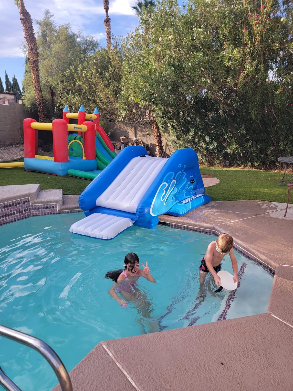 INTEX Kool Splash Inflatable Water Slide for Swimming Pool Fun | 58849EP - Blow Up Play Center with Sprinkler for Kids Ages 6 and Up customer photo 2