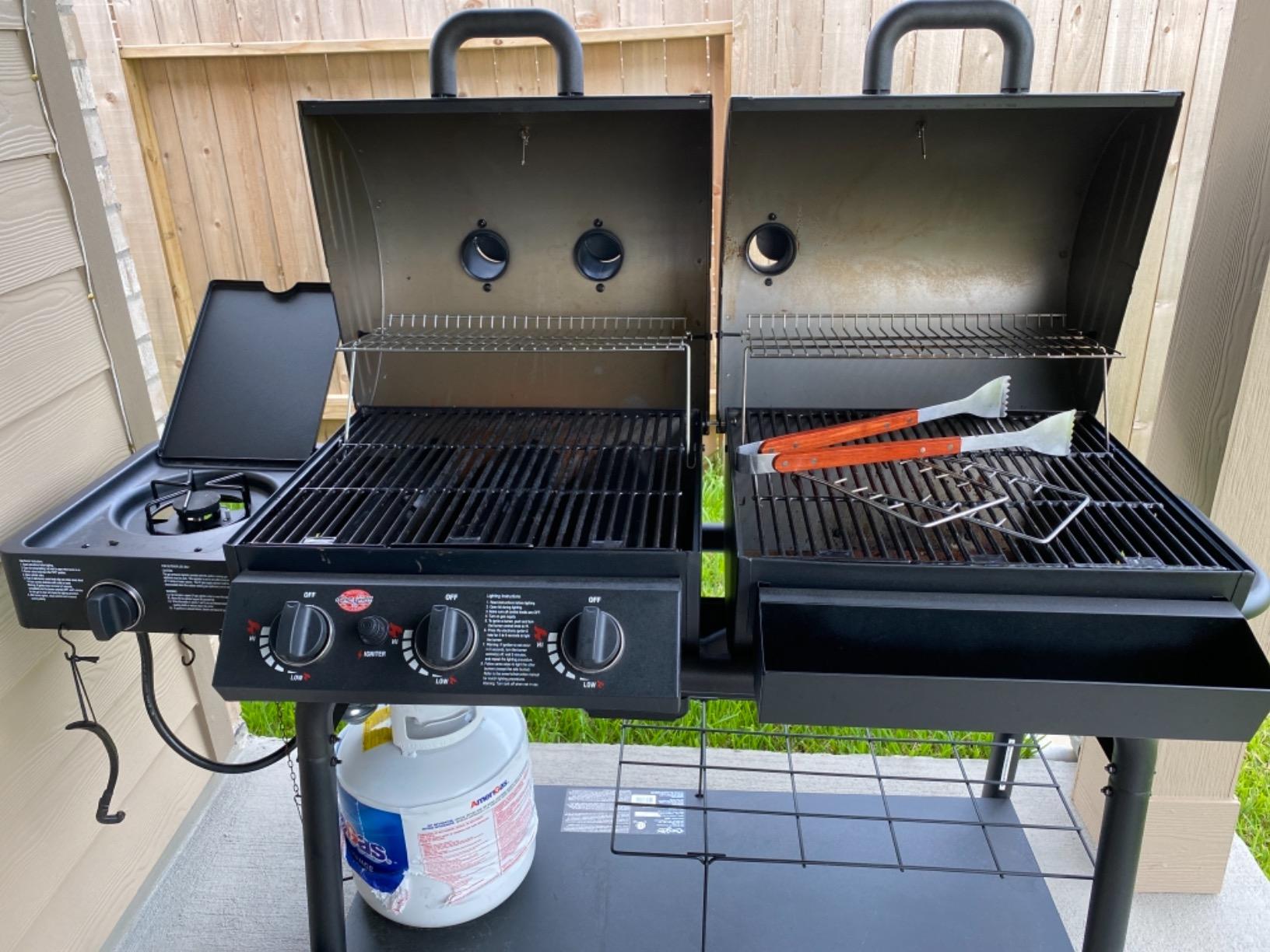Char-Griller 5050 Duo Gas-and-Charcoal Grill customer photo 2