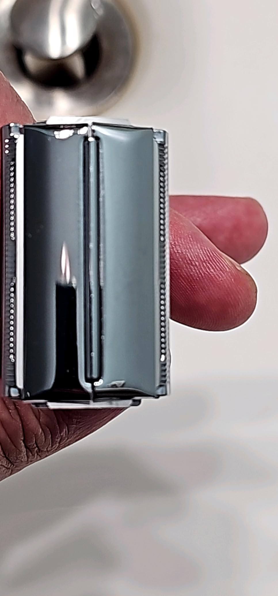 WEISHI Butterfly Open Double Edge Safety Razor for Men, Chrome Short Handle with 5 Stainless Razor Blades Included, Reusable Wet Shave Tool for Smooth, Close Shave customer photo 1