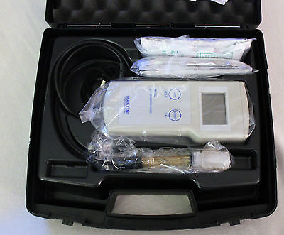 Milwaukee Portable pH/Temperature Meter - MW102 customer photo 2