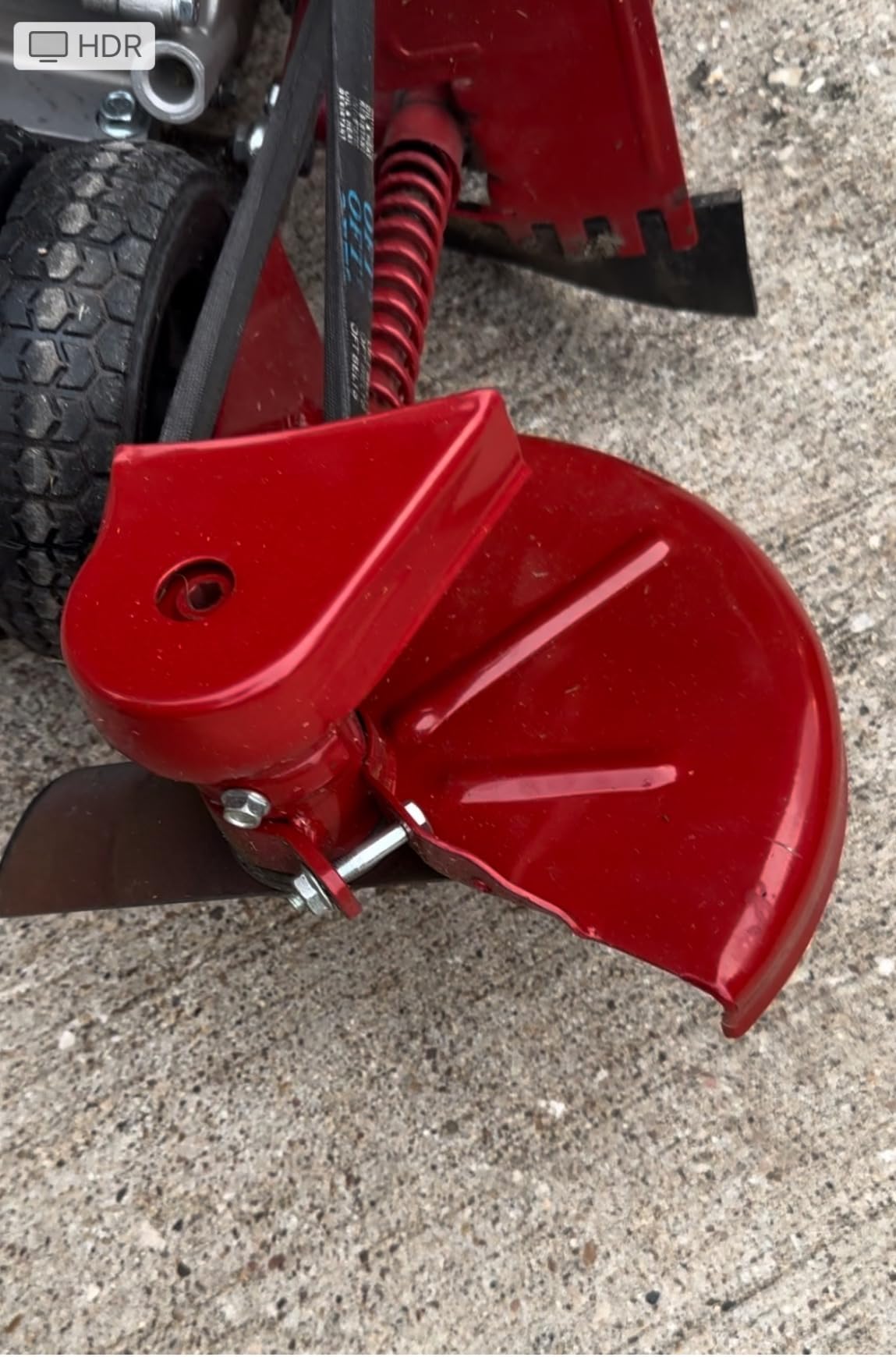 McLane 9 Inch Gas Powered Walk Behind Lawn Edger with 4 Rubber Wheels, 5.50 Gross Torque Engine and Spring Steel Blade, Powder Coat Finish, Red/Yellow customer photo 1