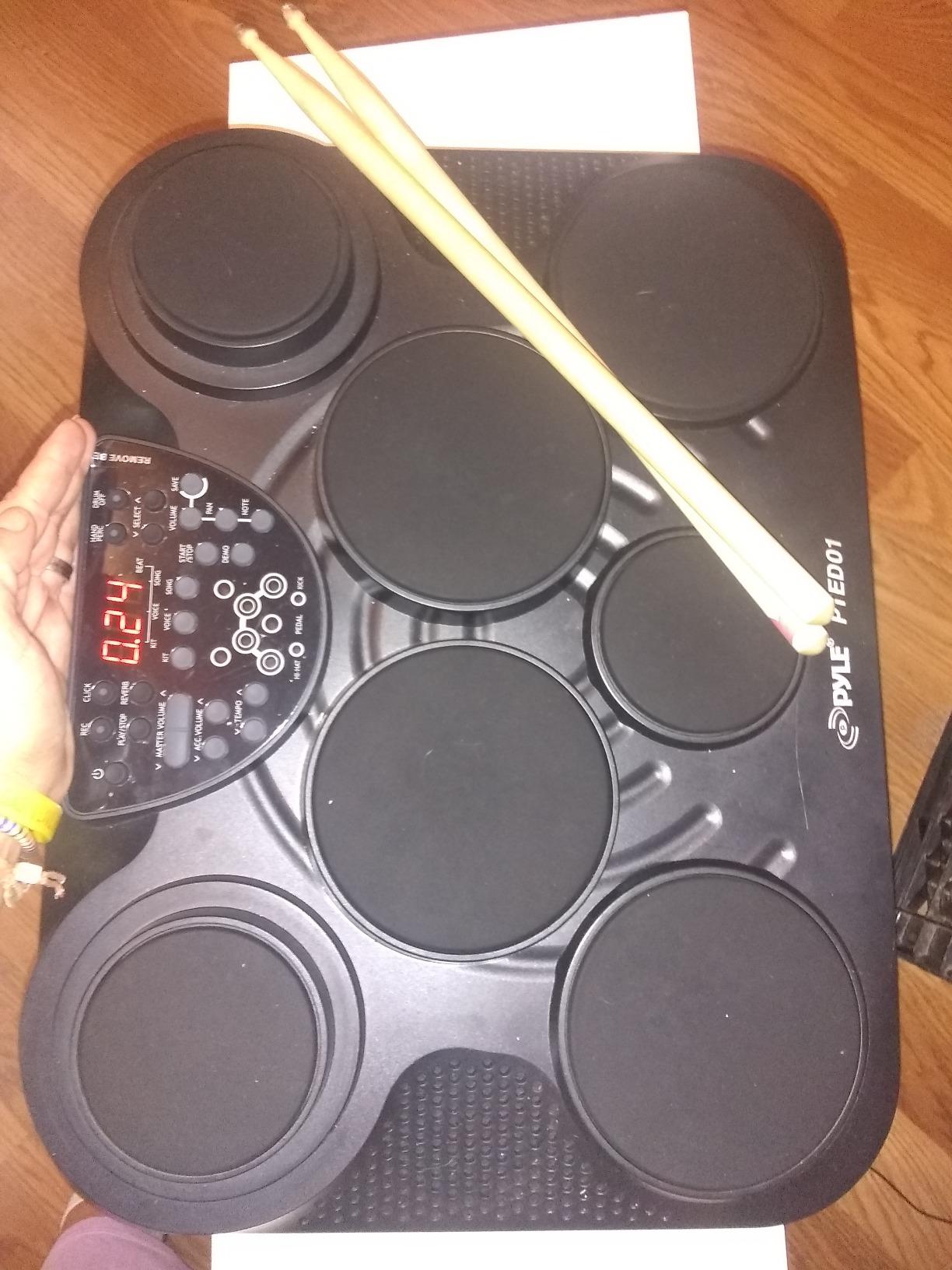 Pyle Electronic Tabletop Digital Drum Set, Compact Portable Drum Pad Kit w/ 8 Touch Sensitive Pads and Pedals, 600 Sounds, USB & Headphone Outputs, MIDI/AUX Inputs, 4x5” Drums & 4x3.5” Cymbals customer photo 1