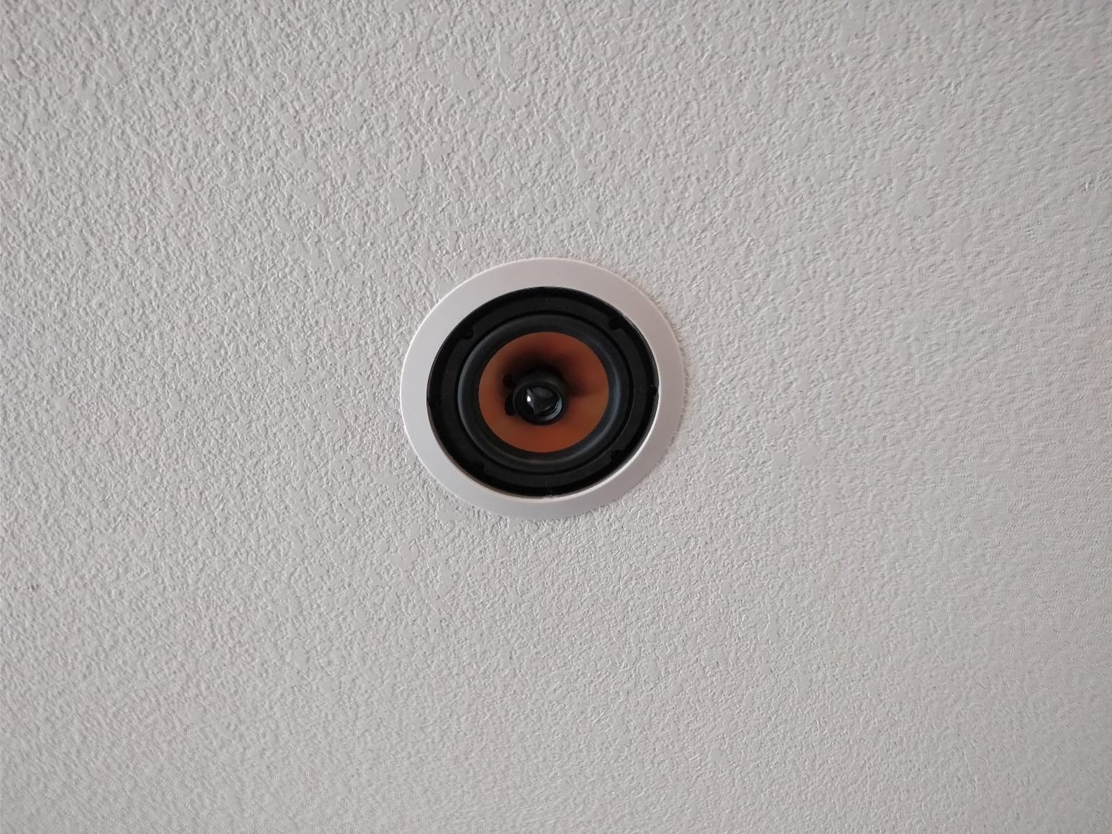 Micca M-6C 6.5-Inch 2-Way in-Ceiling Speaker, Round, Each, Paintable, White customer photo 2