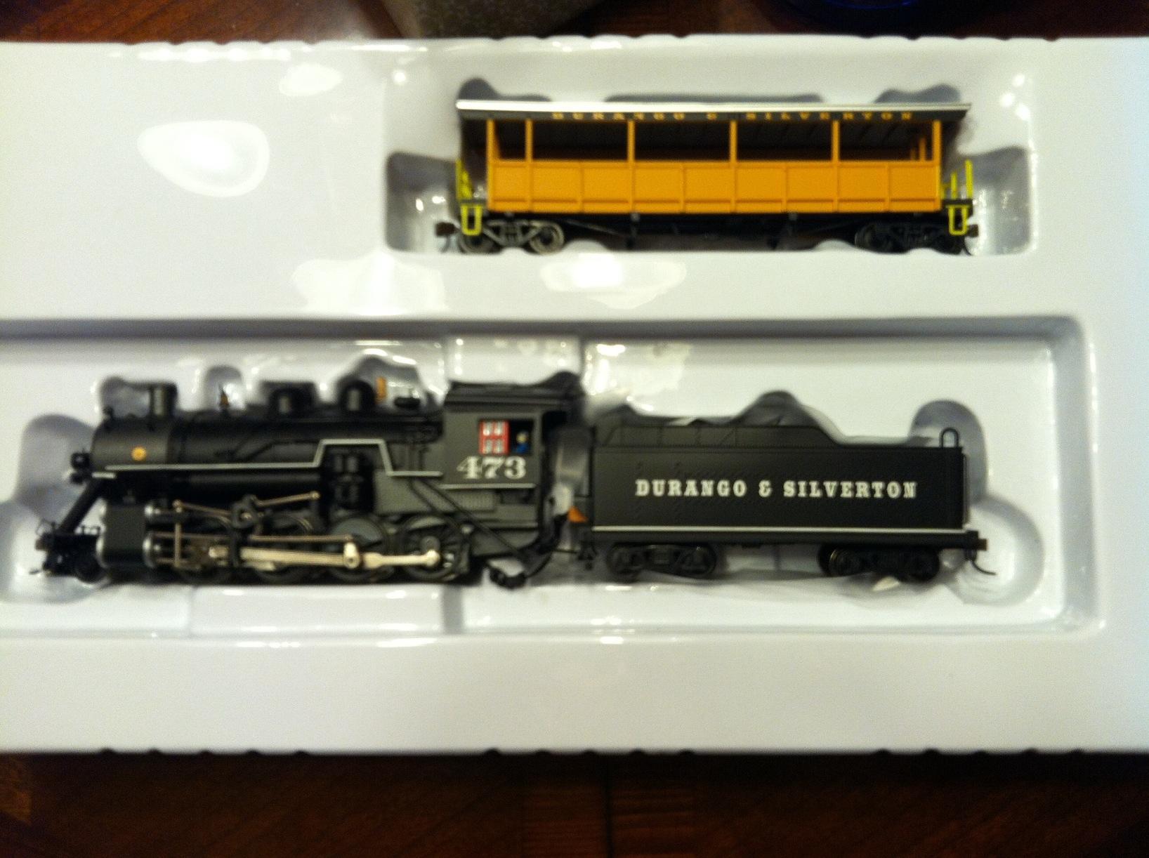 Bachmann Trains - Durango & Silverton Ready To Run Electric Train Set - HO Scale, Yellow | Complete Starter Set, Locomotive, Rolling Stock, Track, Power Pack and Speed Controller, Build Your Model Railroad, 710 customer photo 2