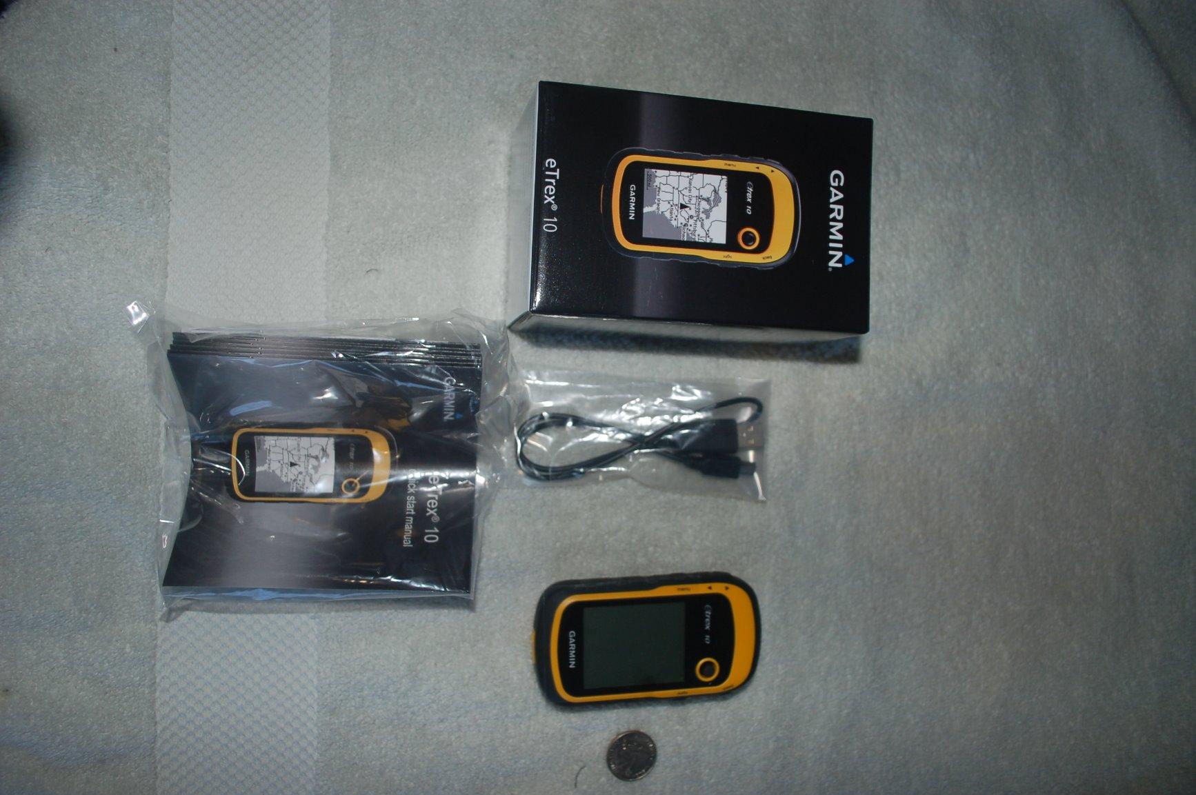 Garmin 010-00970-00 eTrex 10 Worldwide Handheld GPS Navigator customer photo 1