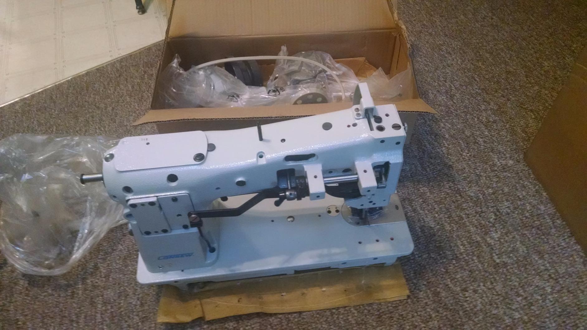 Consew 206RB-5 Walking Foot Industrial Sewing Machine with Table and Servo Motor customer photo 1