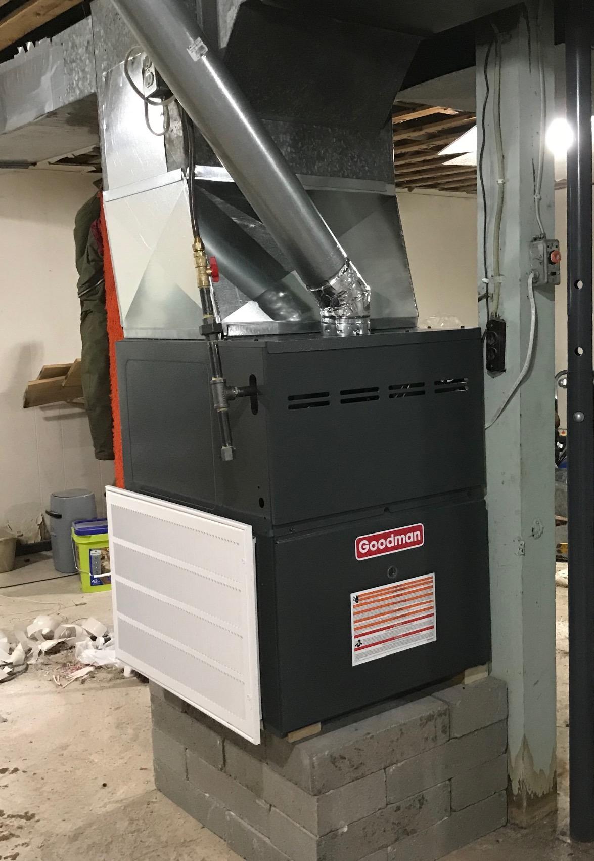 Goodman GMH81205DN Gas Furnace, Two-Stage Burner/Multi-Speed Blower, Upflow/Horizontal 80% AFUE - 120,000 BTU customer photo 1