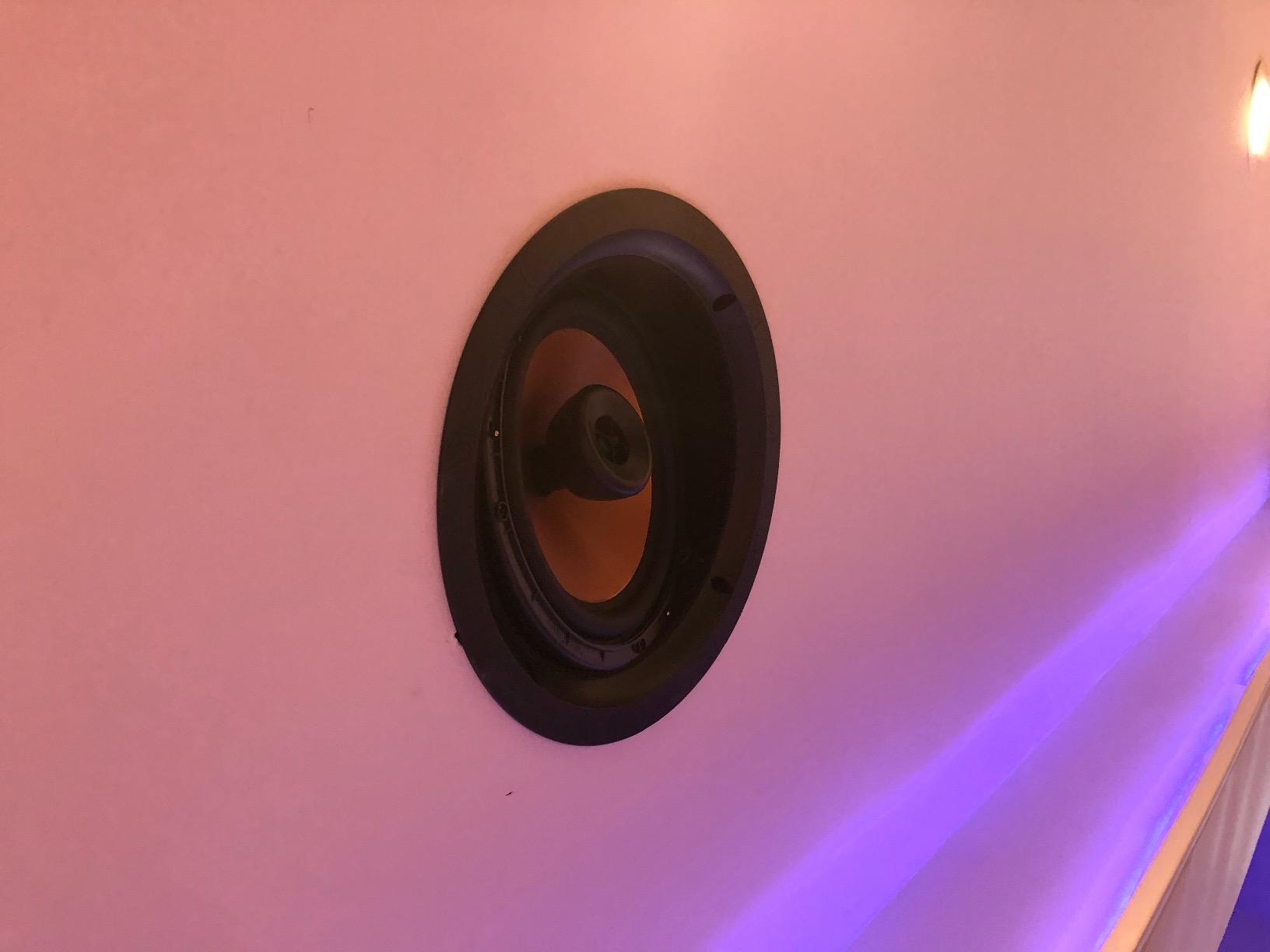 Klipsch Outdoor/Surround in-Ceiling Speaker Soundbar Home Speaker, Set of 1, White (CDT-5800-C II) customer photo 1