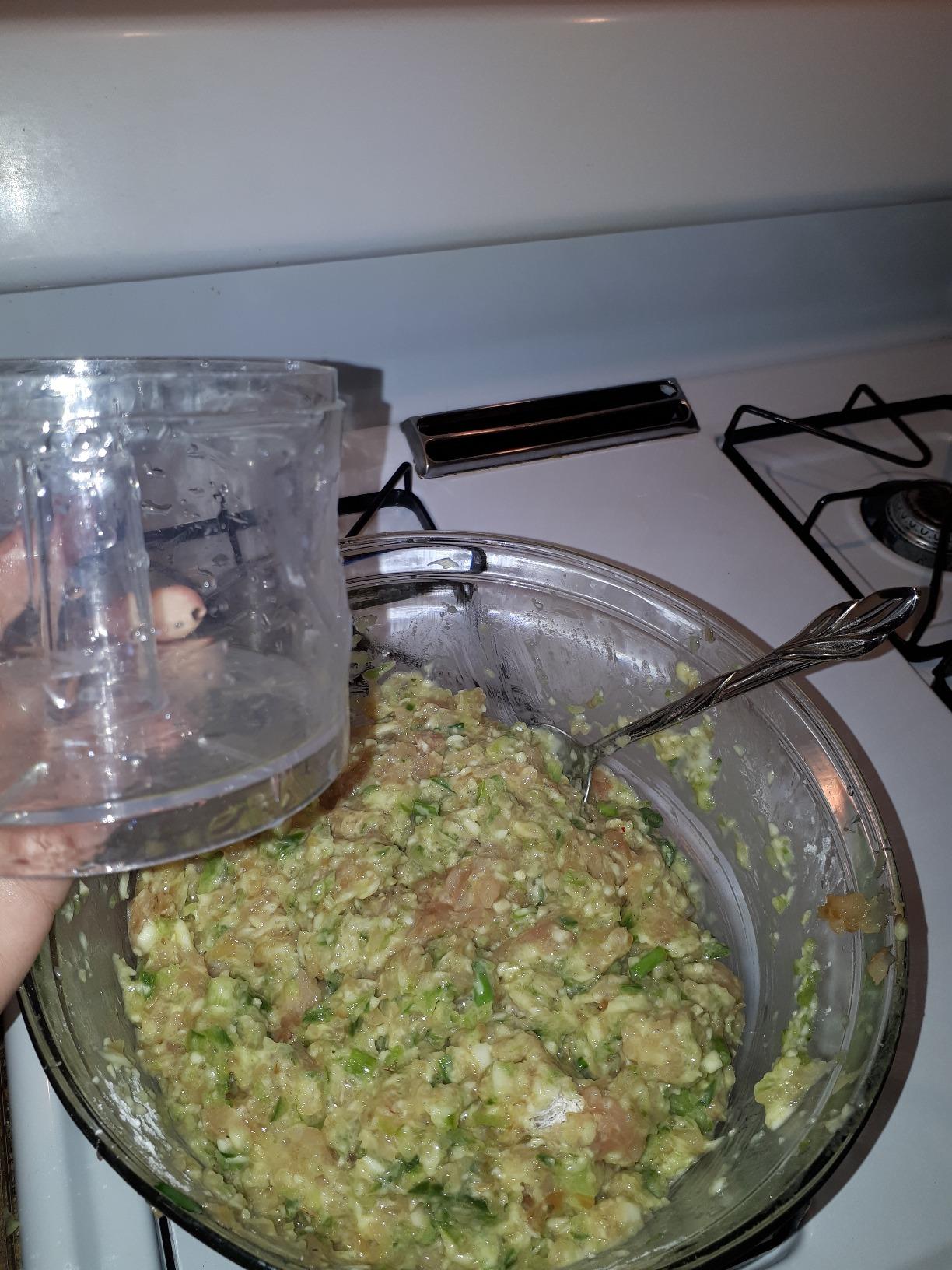 Proctor Silex Durable Electric Vegetable Chopper & Mini Food Processor | 1.5 Cup Bowl | Pulse Speed Control For Chopping, Puree & Emulsify | Stainless Steel Blades | Dishwasher Safe | Black | 72507J customer photo 1