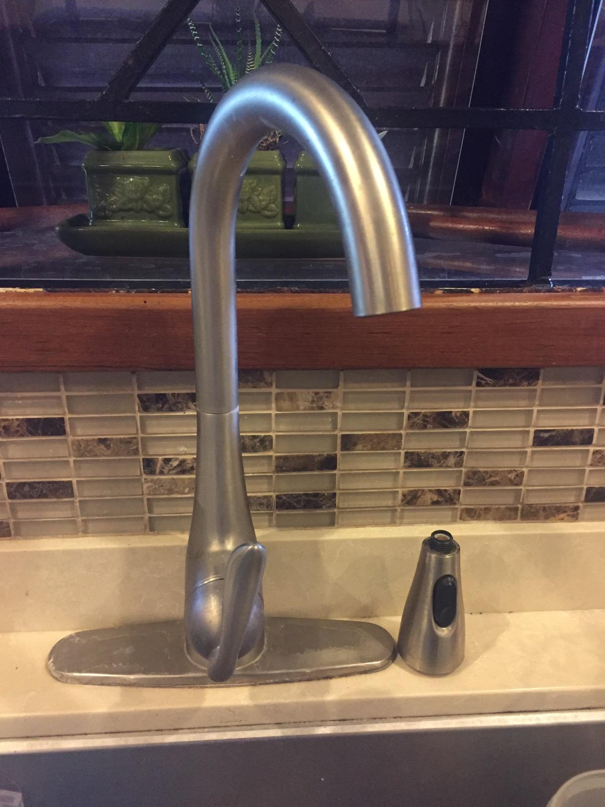Moen Arbor Spot Resist Stainless One-Handle Pulldown Kitchen Faucet with Sprayer and a Reflex Docking System, Kitchen Sink Faucet Featuring Power Boost for a Faster Clean, 7594SRS customer photo 2