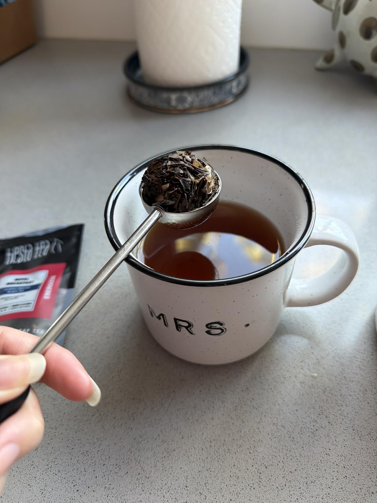 OXO Brew Twisting Ball Tea Infuser - Fine Mesh, Stainless Steel | Loose Leaf Tea Infuser, Reusable Strainer, Easy-Open Twist Design, Fits Different Sized Mugs, Dishwasher Safe customer photo 1