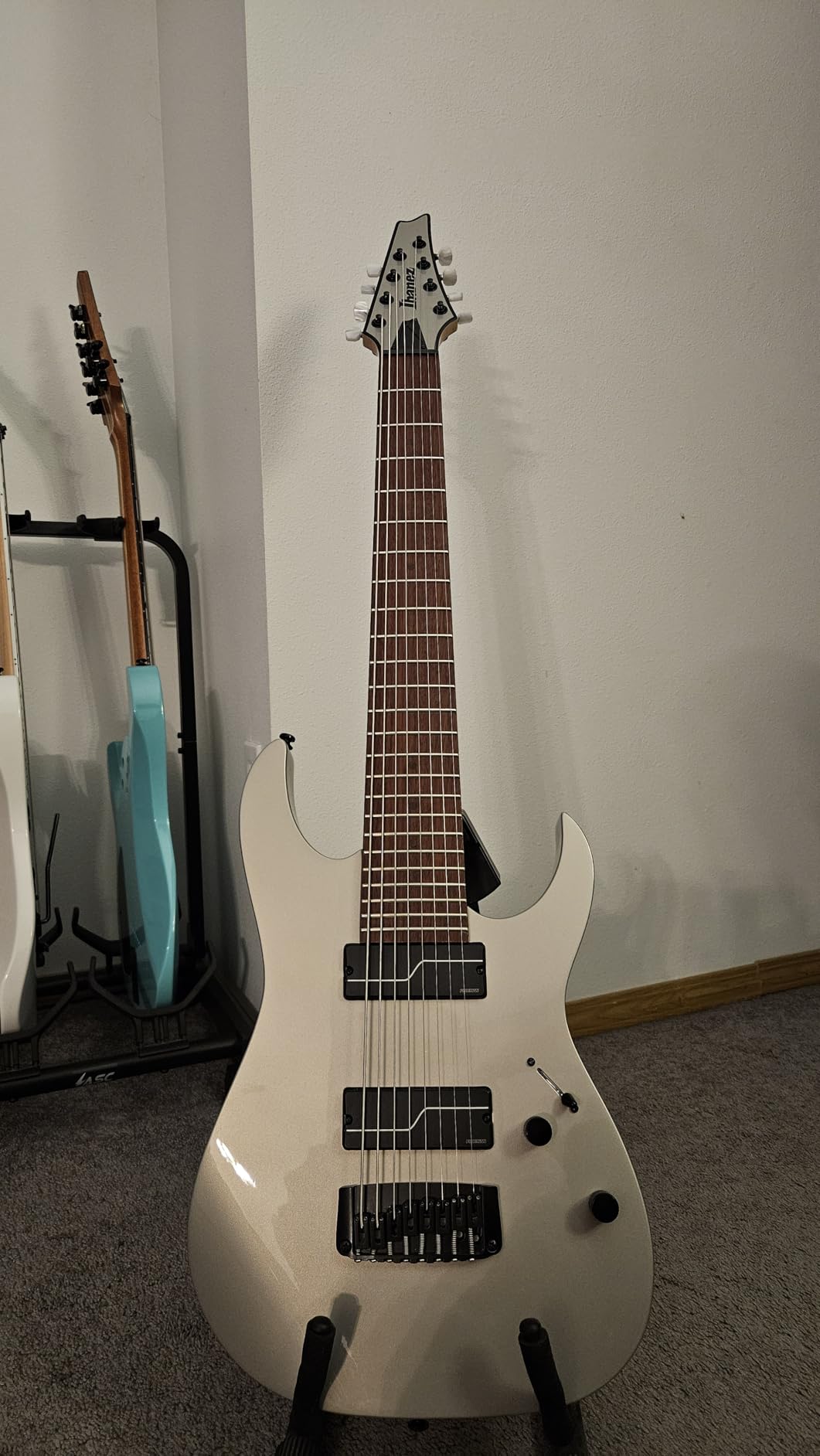 Ibanez RG Series RG8 - White customer photo 2