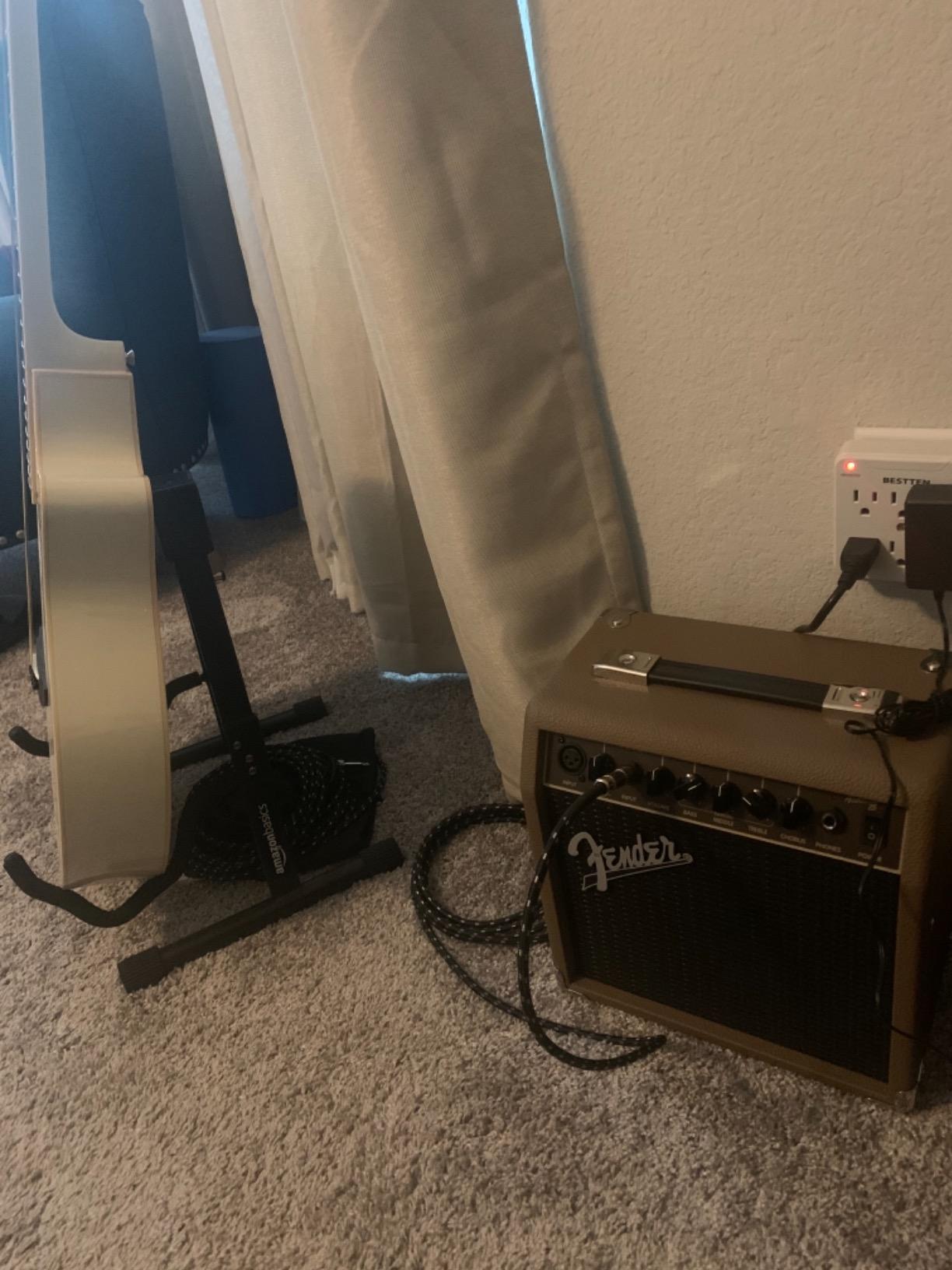 Fender Acoustasonic 15 Acoustic Guitar Amplifier, 15W Portable Combo Amp | Portable combo amp, mic & instrument channels, chorus effect, singer-songwriter, small gigs, 2-year warranty customer photo 2