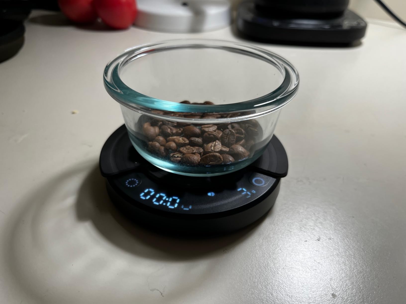 OutIn Claro Portable Coffee Scale, Timer Function, Rechargeable customer photo 1