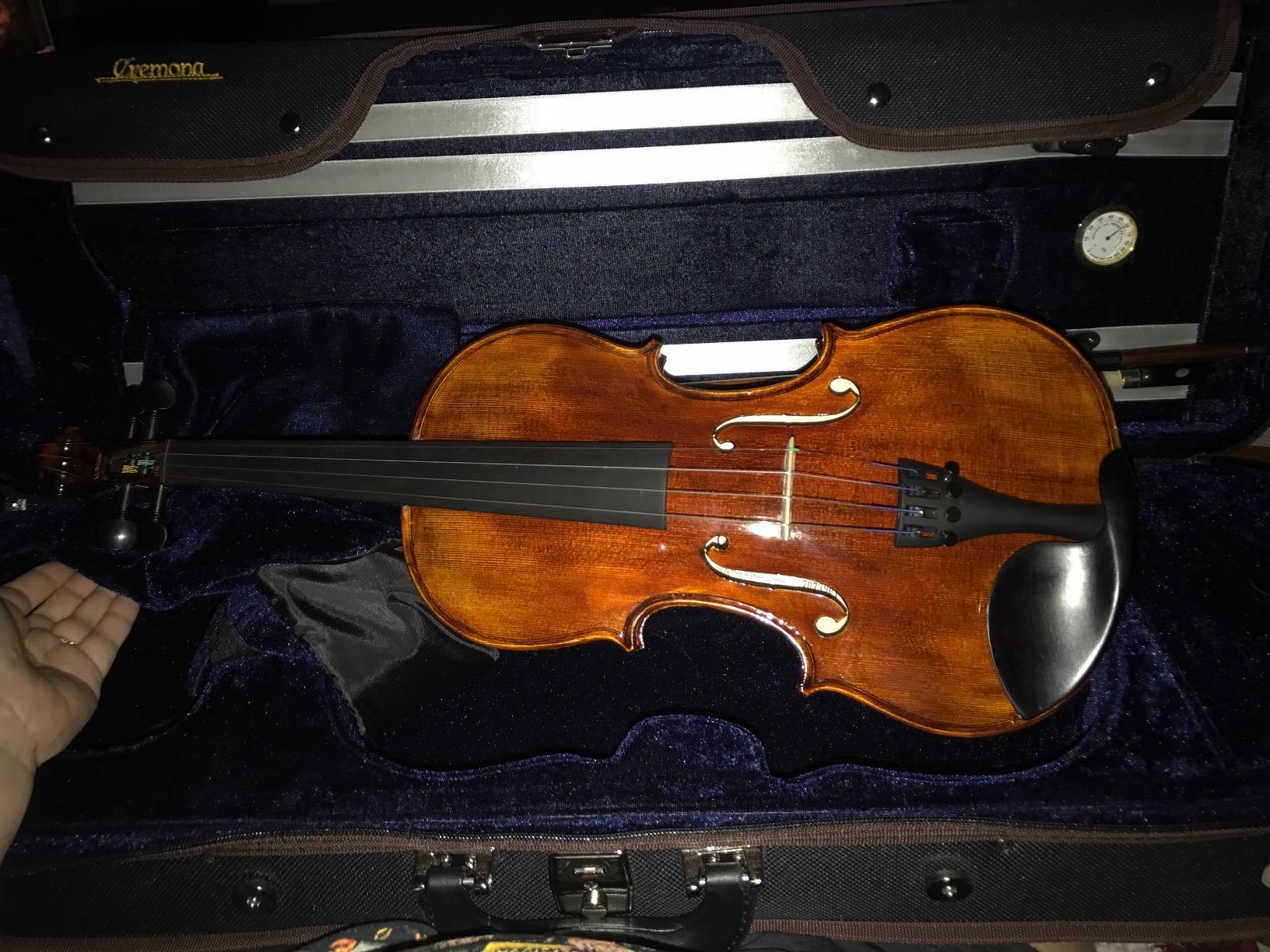 Cremona SV-500 4/4 Premier Artist Violin Outfit – Full Size Student & Professional Violin with Solid Spruce Top, Maple Back, Ebony Fittings, Case & Bow customer photo 1