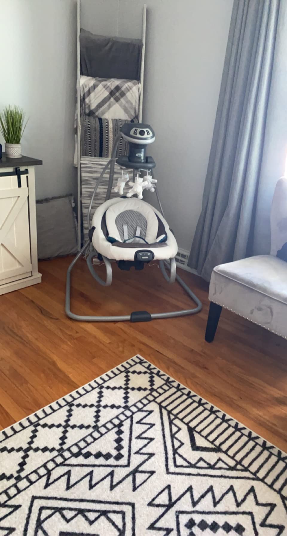 Graco DuetSoothe 2-in-1 Portable Baby Swing & Rocker, Sapphire customer photo 2