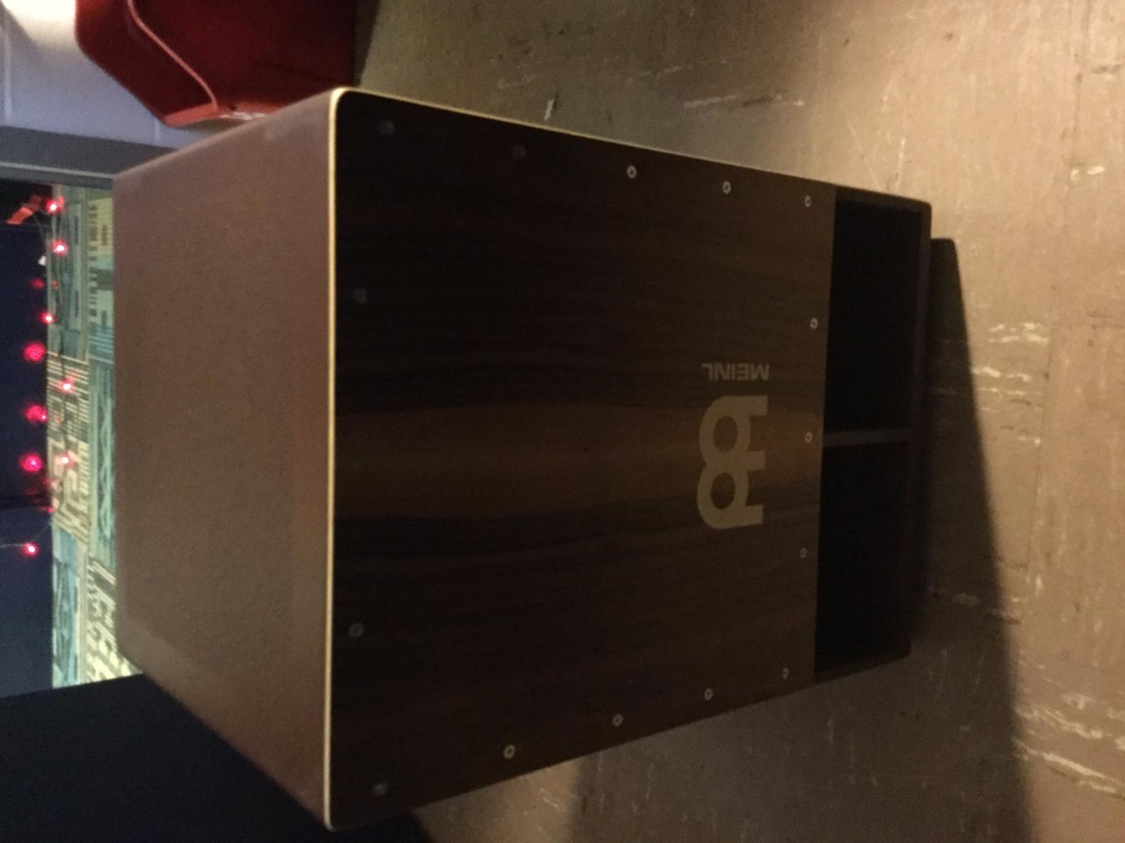 Meinl Percussion SUBCAJ5WN Jumbo Bass Subwoofer Cajon with Internal Snares, Walnut customer photo 1