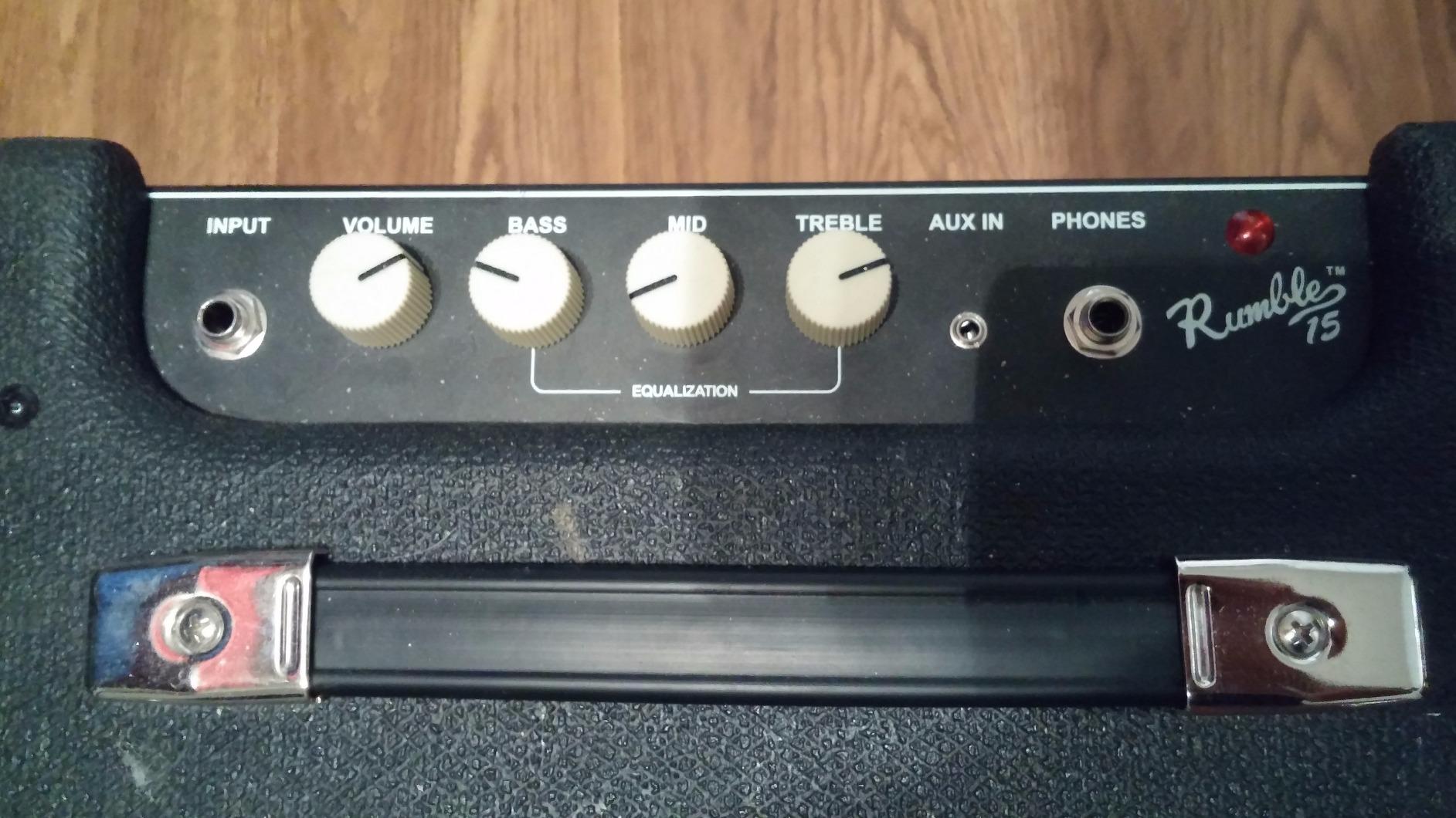 Fender Rumble 15 V3 Bass Guitar Amplifier, 15W Amp, Combo Amp customer photo 1