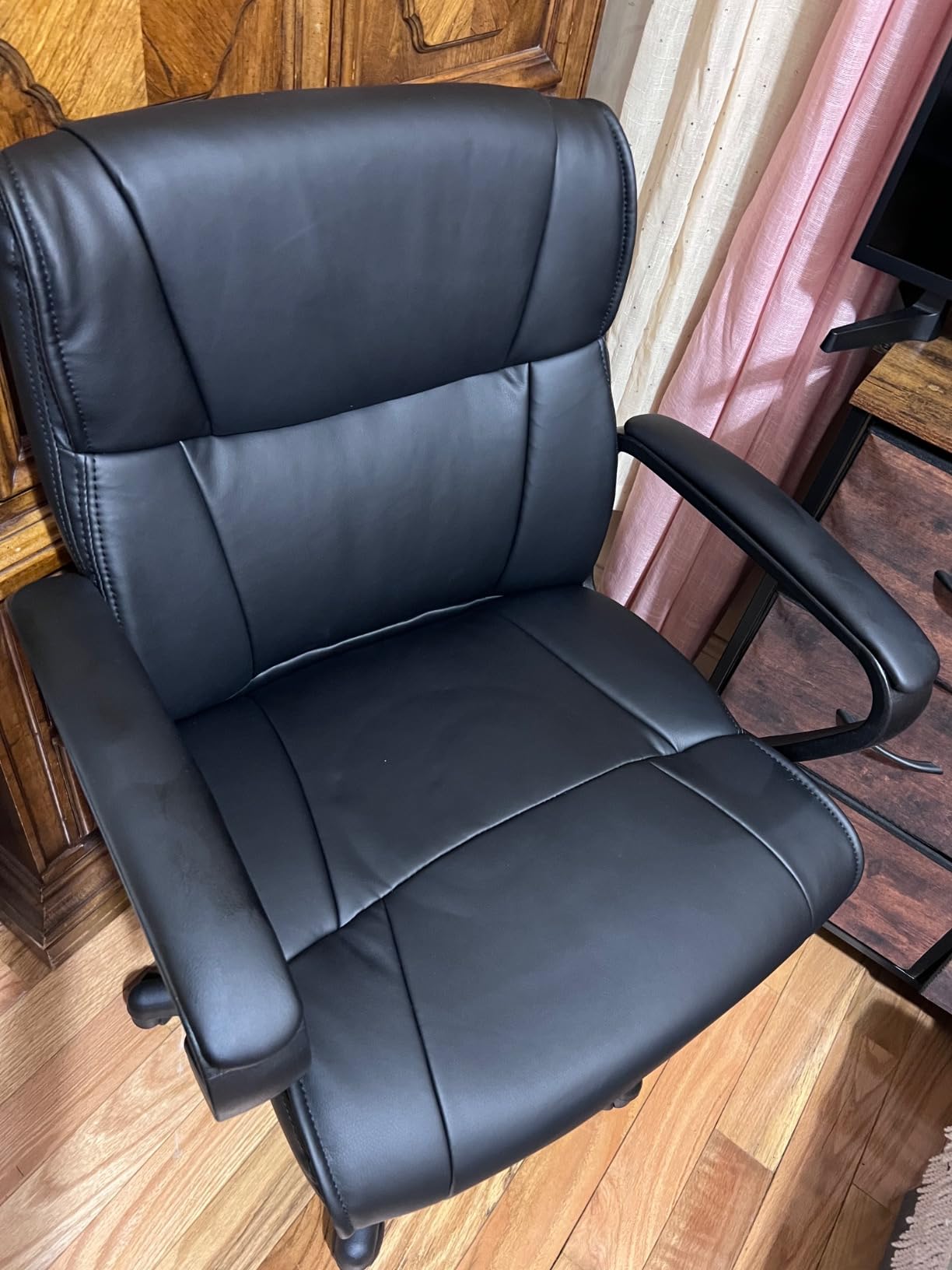 Amazon Basics Office Task Chair with Adjustable Height, 360° Swivel, Padded Armrests, Mid-Back, Rolling, 275 Pound Capacity, 24.2
