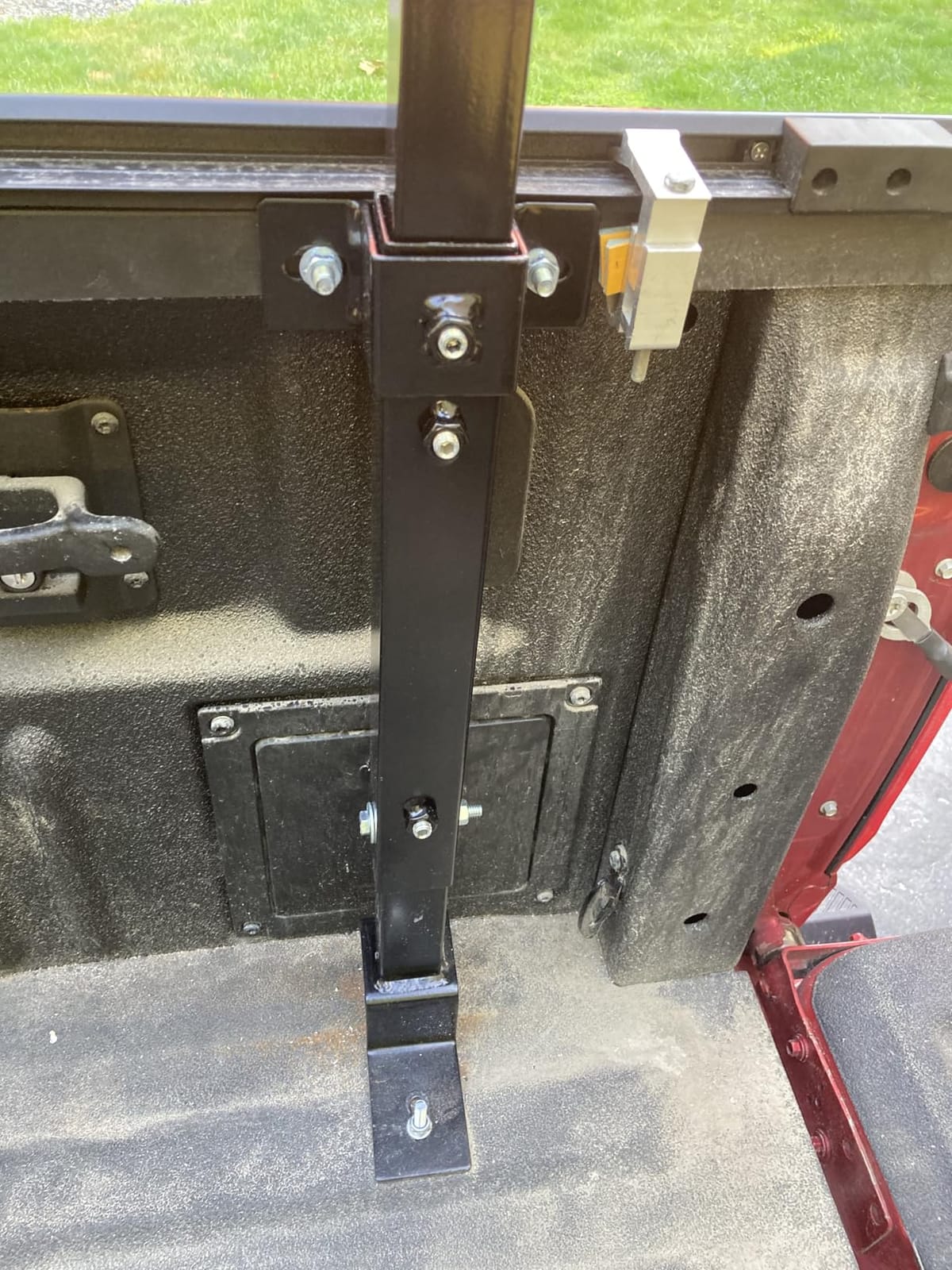 MAXXHAUL Heavy Duty Truck Ladder Rack - Side Mount Alloy Steel, Adjustable 19-34 Inch Arms, 250 lb Capacity, Powder Coat Finish (70233) customer photo 2
