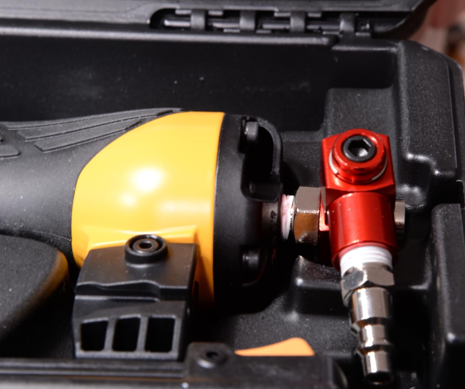 BOSTITCH Brad Nailer Kit, 18GA, Smart Point, Pneumatic (BTFP12233) customer photo 1