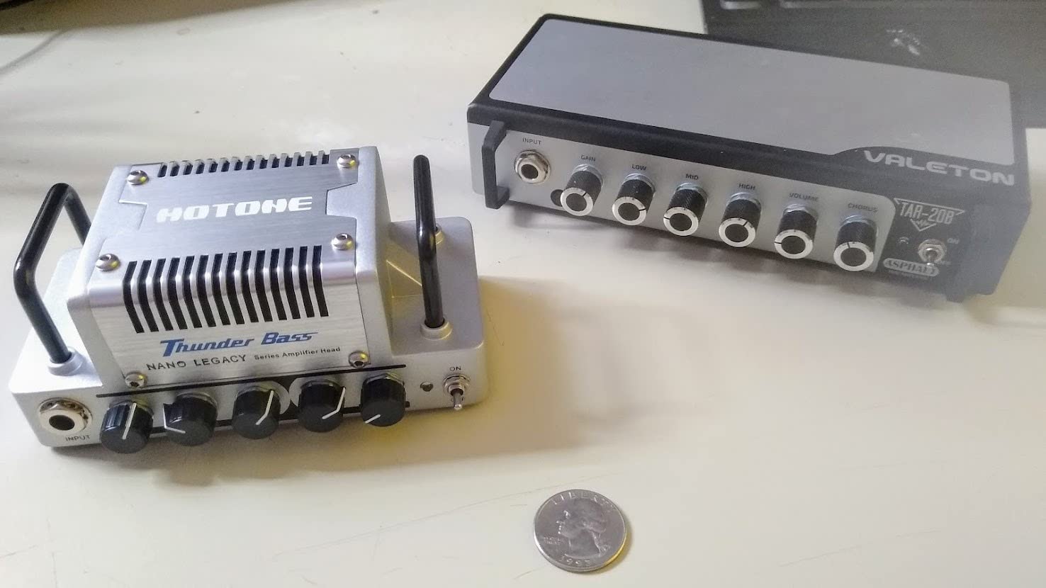 Hotone Thunder Bass Mini Bass Guitar Amplifier Head, 5 Watt customer photo 1