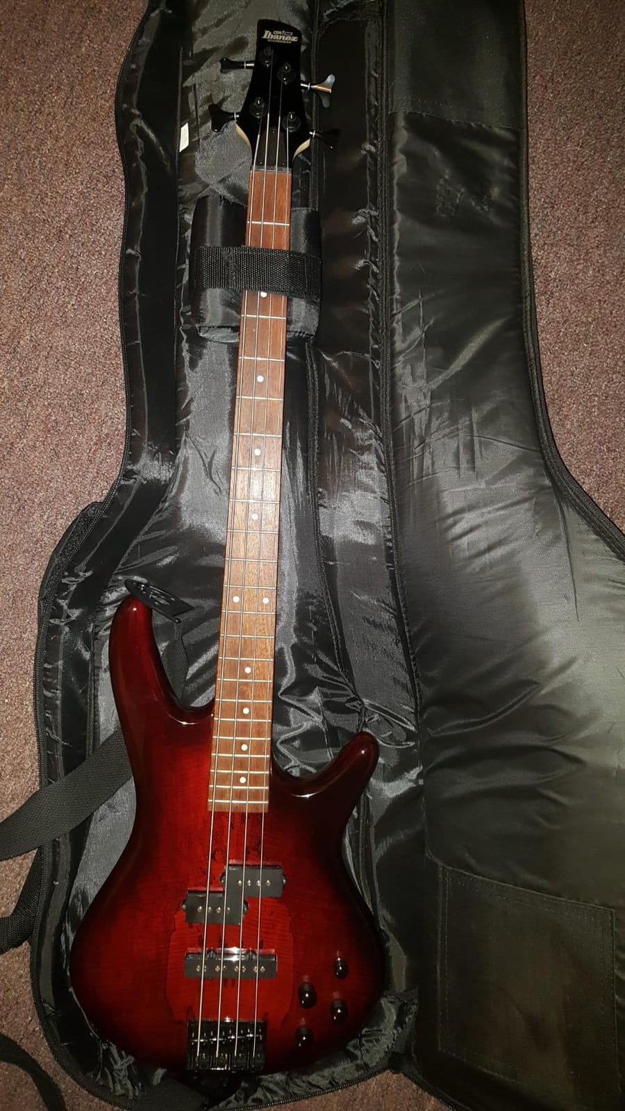 Ibanez Gio GSR200 Bass Guitar, Weathered Black customer photo 2