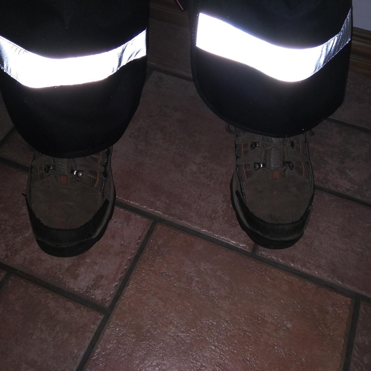 Husqvarna 587160703 40 in. to 42 in. Functional Apron Chainsaw Chaps - Black customer photo 2