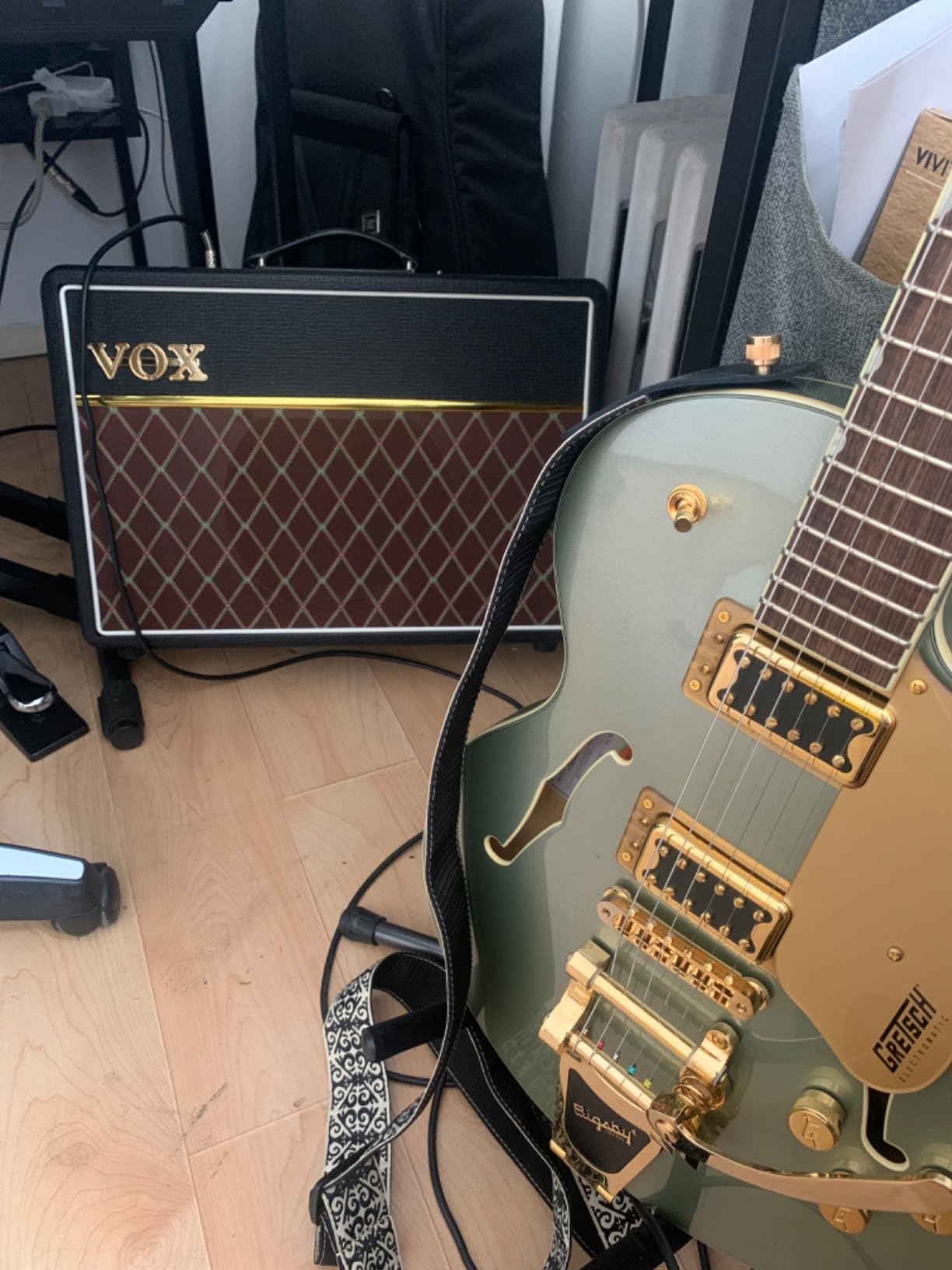 Vox AC10C1 1x10 inch 10 watt Guitar Tube Combo Amplifier w/ 1 Channel | 1 Channel. 2 band EQ, Reverb, and Celestion Speaker customer photo 1