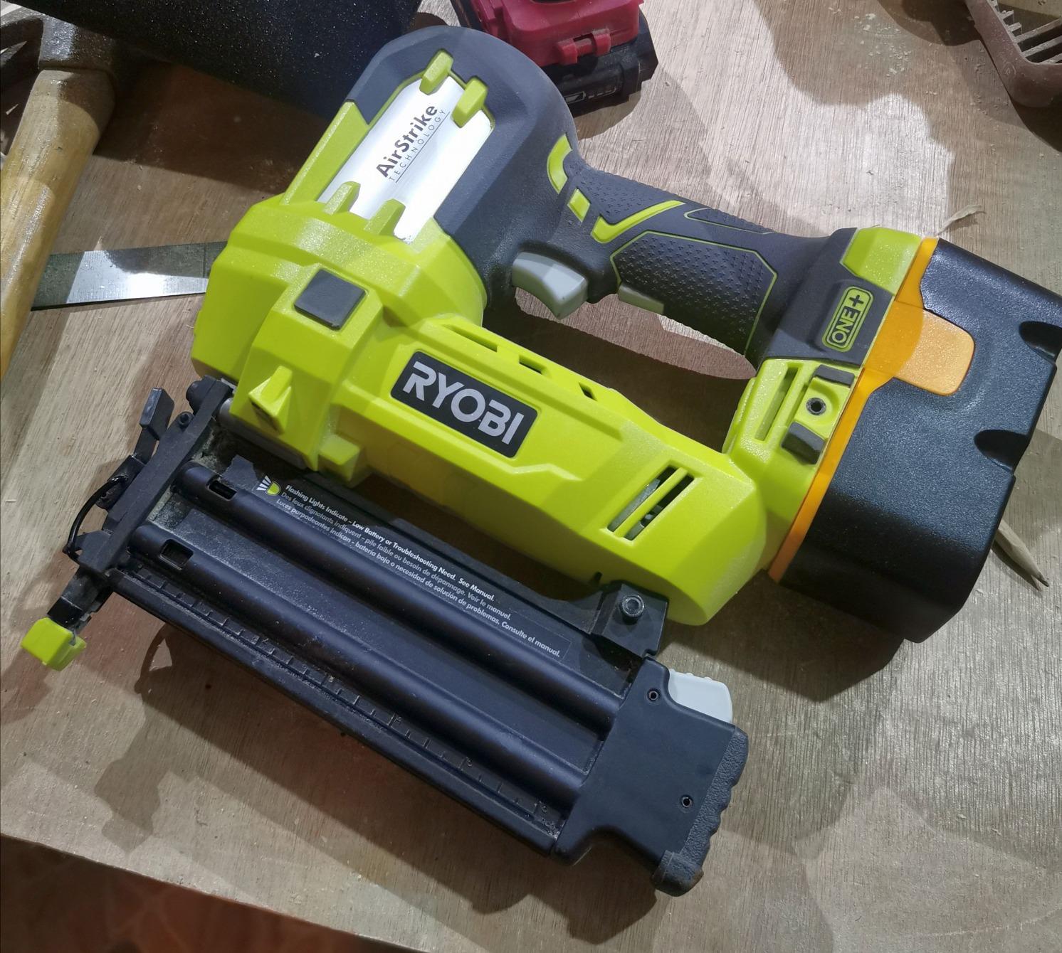 18-Volt ONE+ AirStrike 18-Gauge Cordless Brad Nailer (Tool-Only) customer photo 1