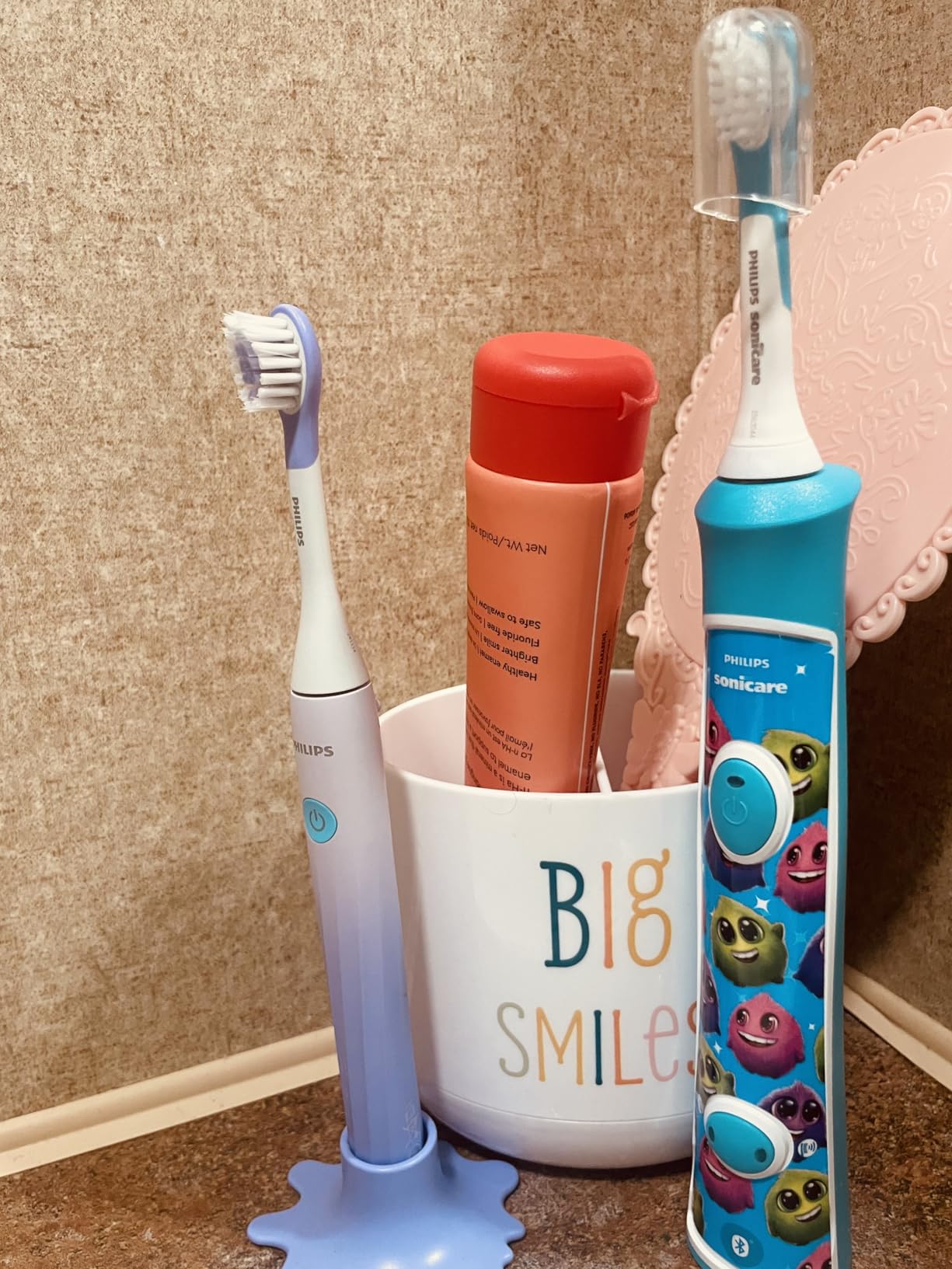 Philips Sonicare for Kids 3+ Bluetooth Connected Rechargeable Electric Power Toothbrush, Interactive for Better Brushing, Turquoise, HX6321/02 customer photo 2