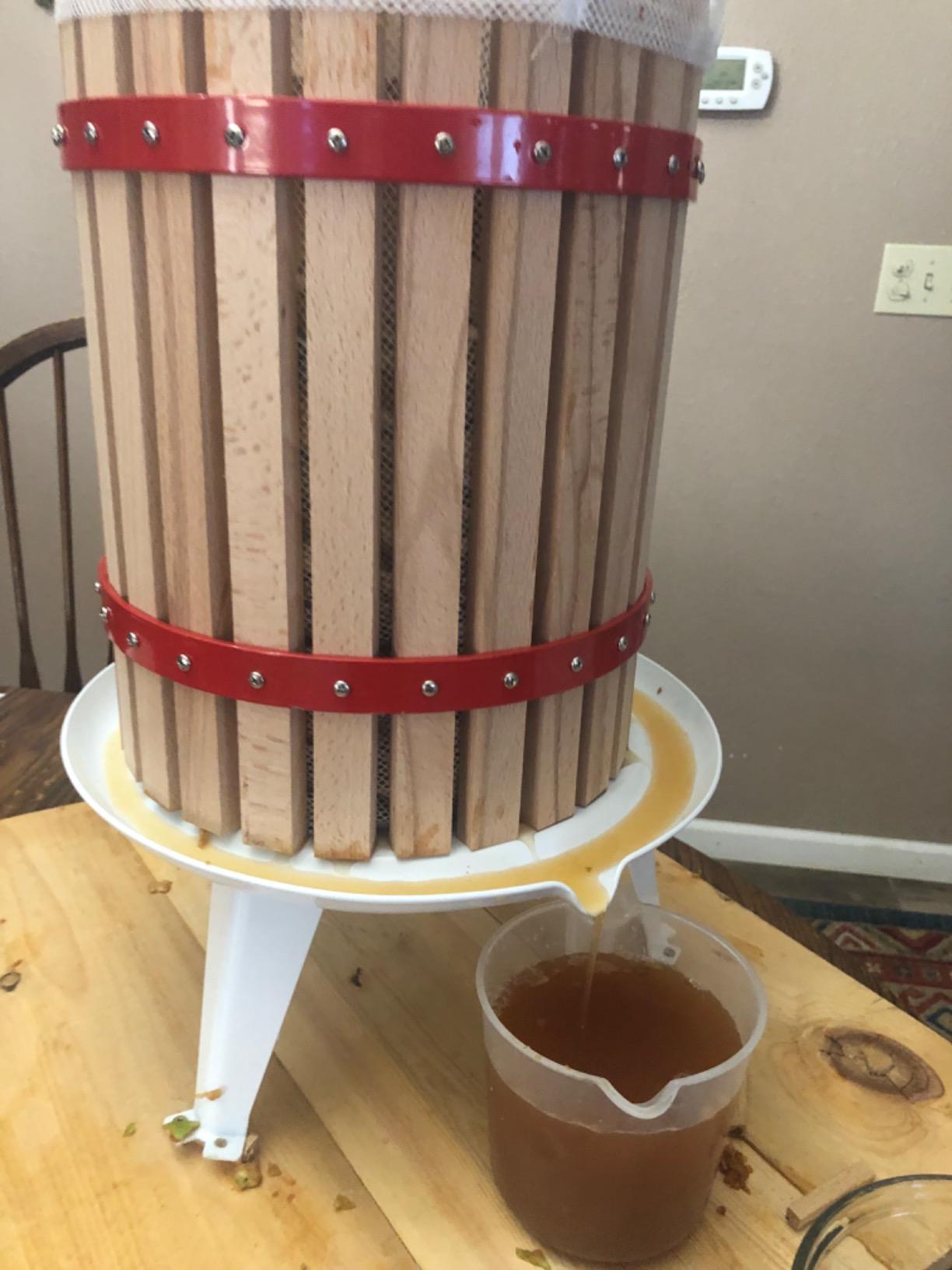 it's useful. 4.75 Gallon Solid Wood Basket Fruit, Cider and wine Press Old Fashioned Cast Iron Large Size customer photo 1