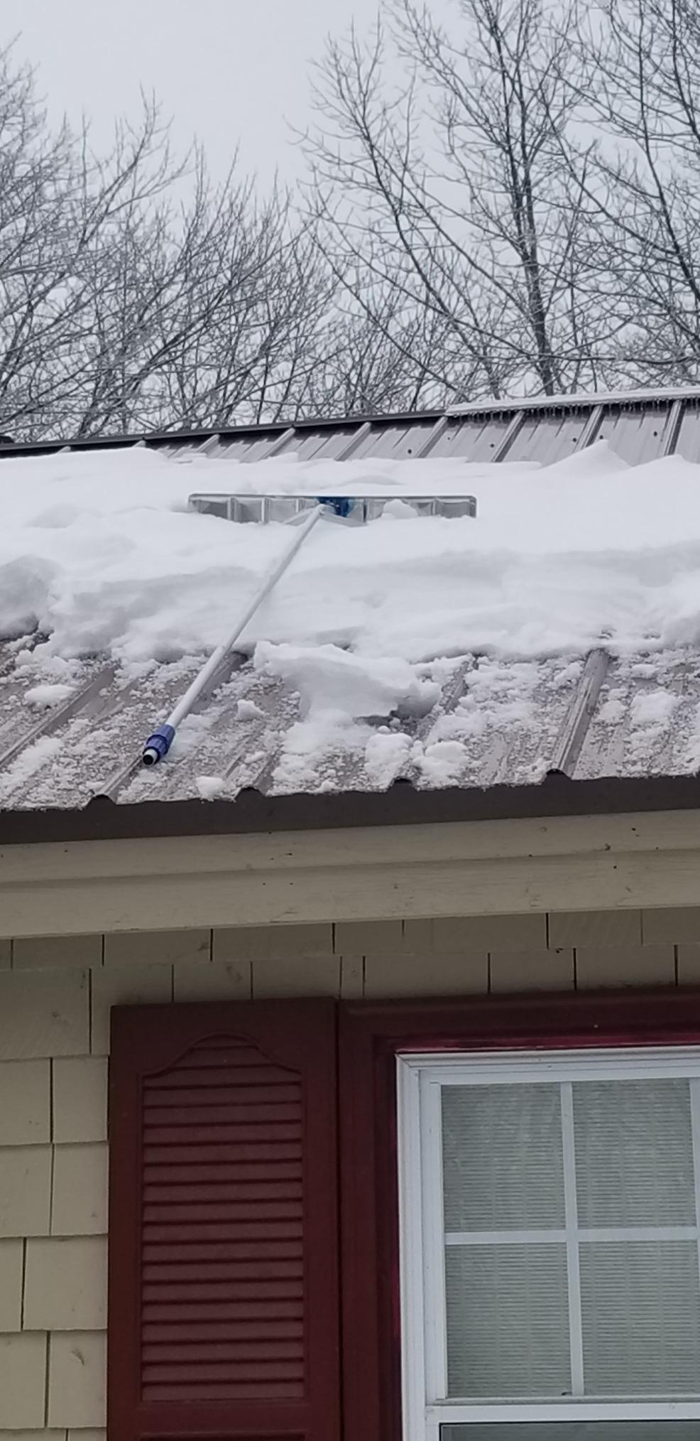 Snow Joe RJ205M Twist-N-Lock Telescoping Snow Shovel Aluminum Roof Rake, 21' customer photo 1