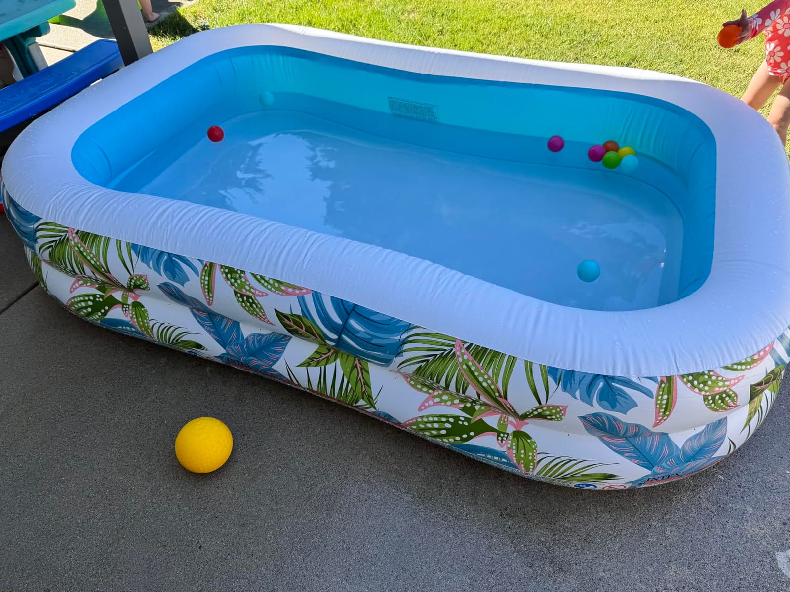 INTEX 57181EP Swim Center Inflatable Family Pool: 159 Gallon Capacity – 90