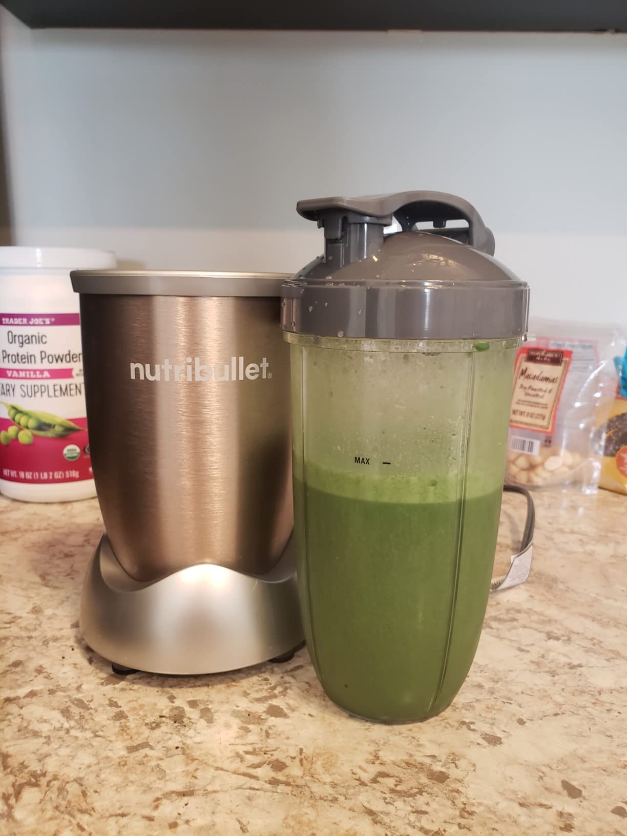 nutribullet Pro 900 Watt Personal Blender - 13-Piece High-Speed Blender/Mixer System, Champagne customer photo 1