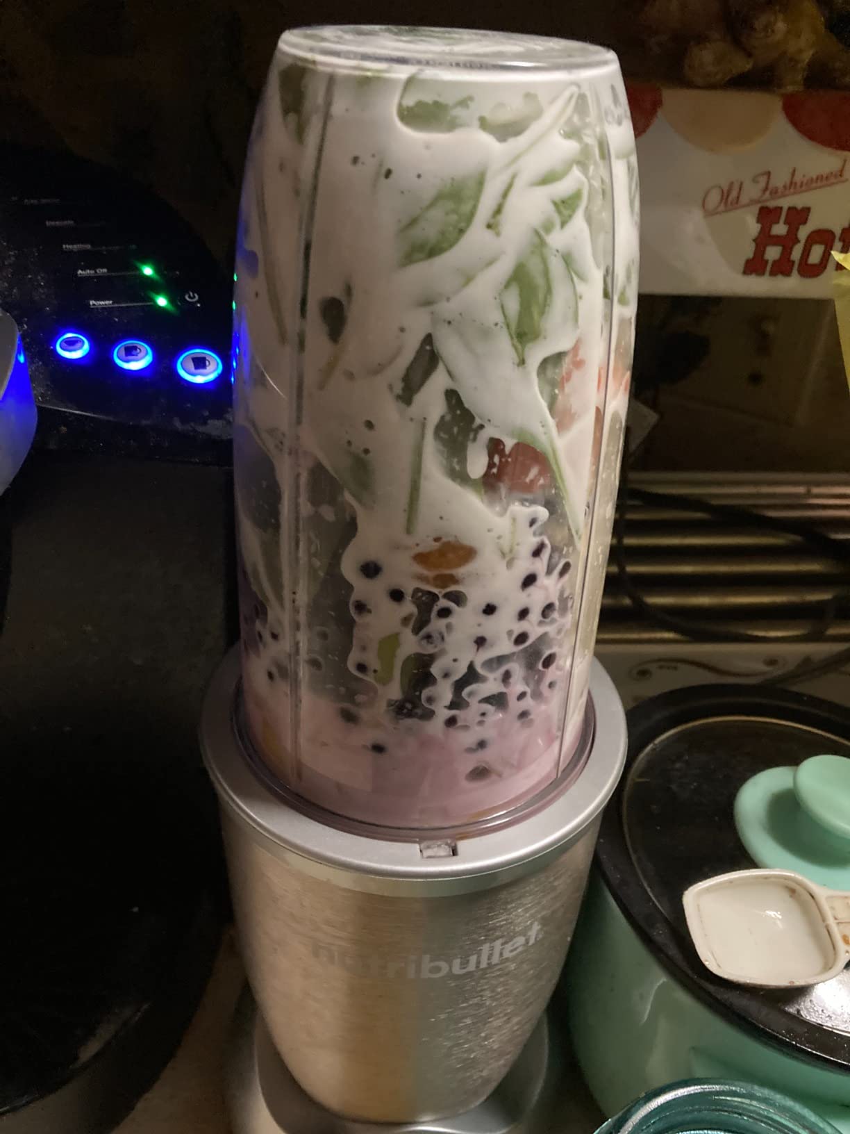 nutribullet Pro 900 Watt Personal Blender - 13-Piece High-Speed Blender/Mixer System, Champagne customer photo 2